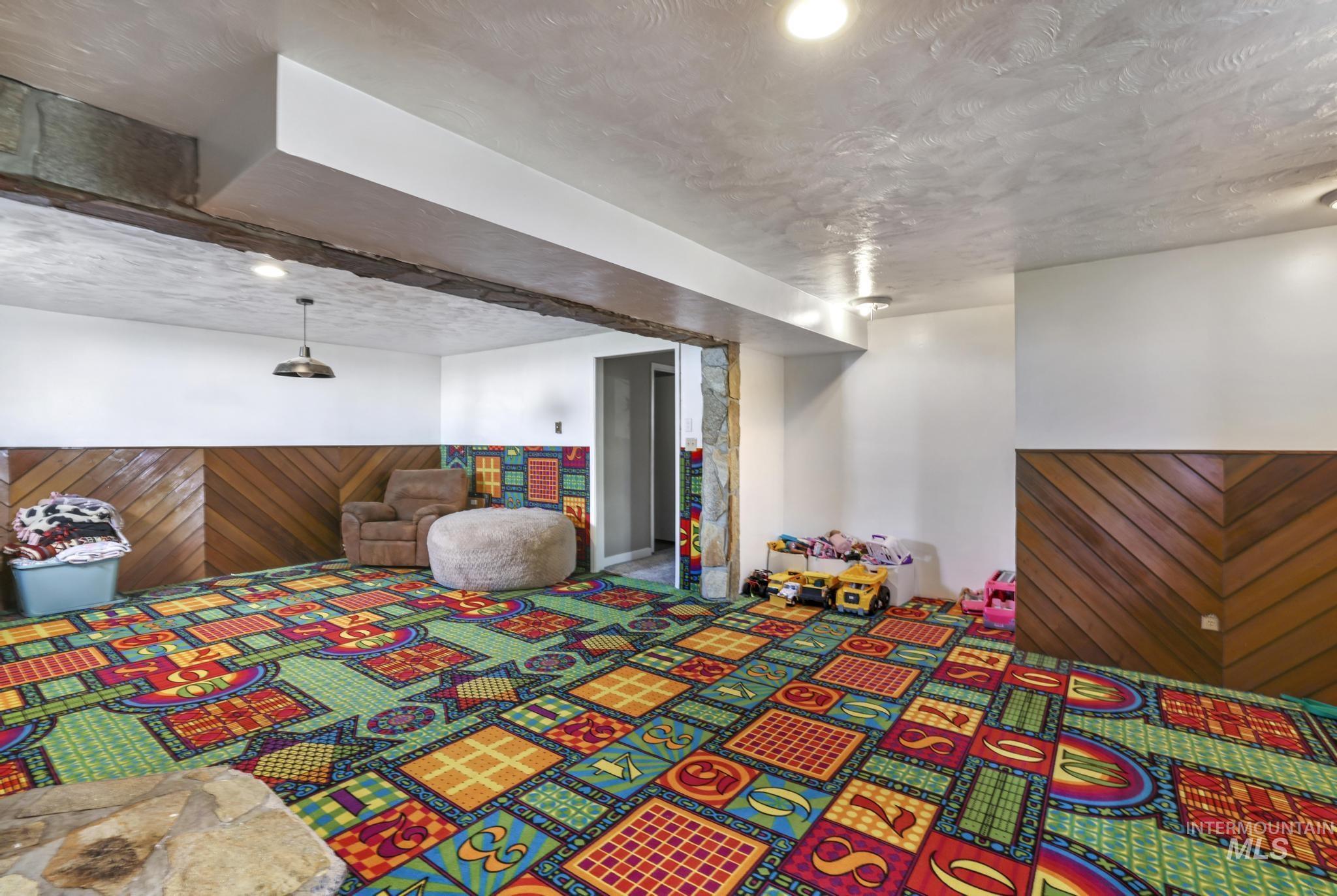 294 S 100 W, Burley, Idaho 83318-0000, 4 Bedrooms, 3 Bathrooms, Residential For Sale, Price $643,999, 98970916