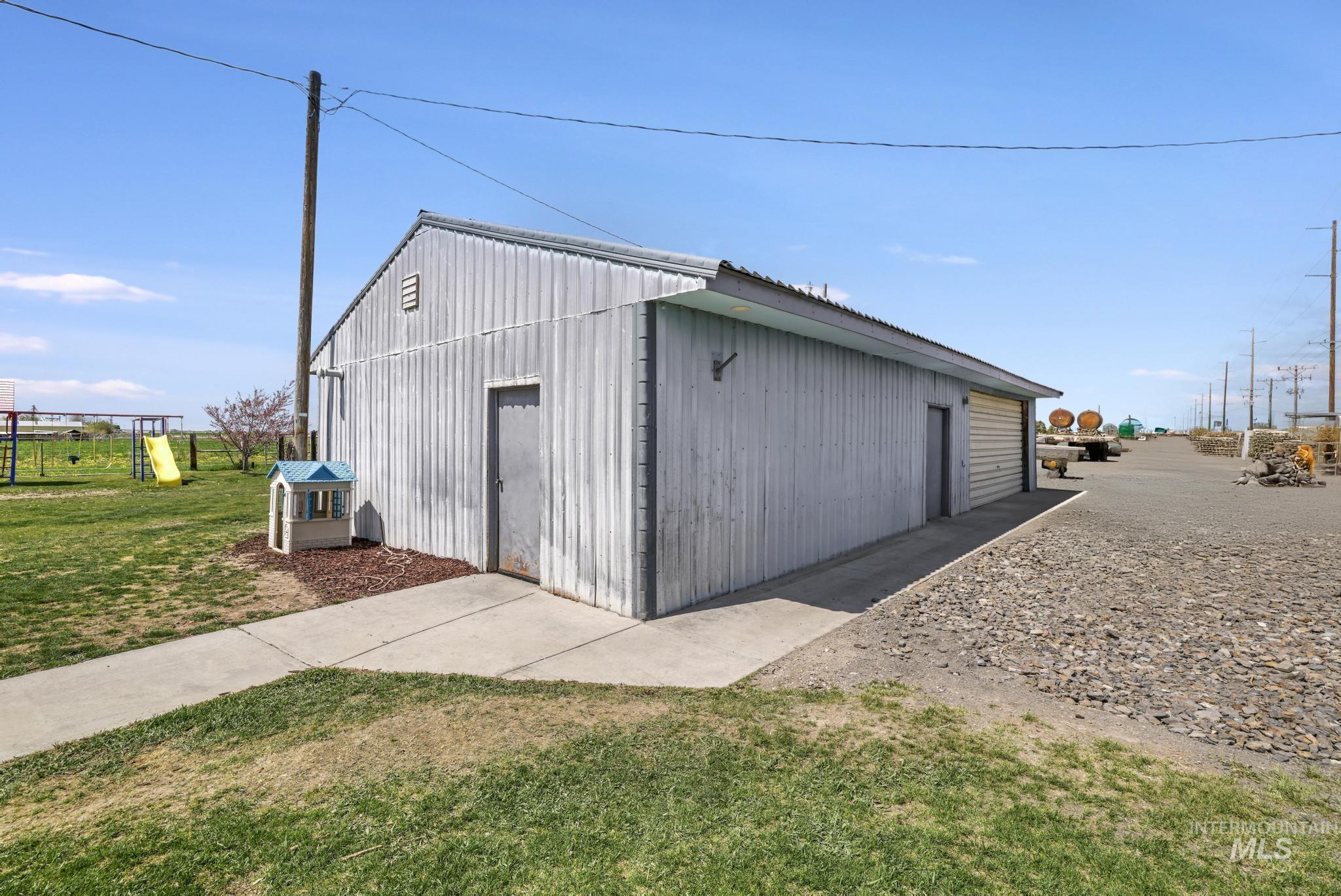 294 S 100 W, Burley, Idaho 83318-0000, 4 Bedrooms, 3 Bathrooms, Residential For Sale, Price $643,999, 98970916