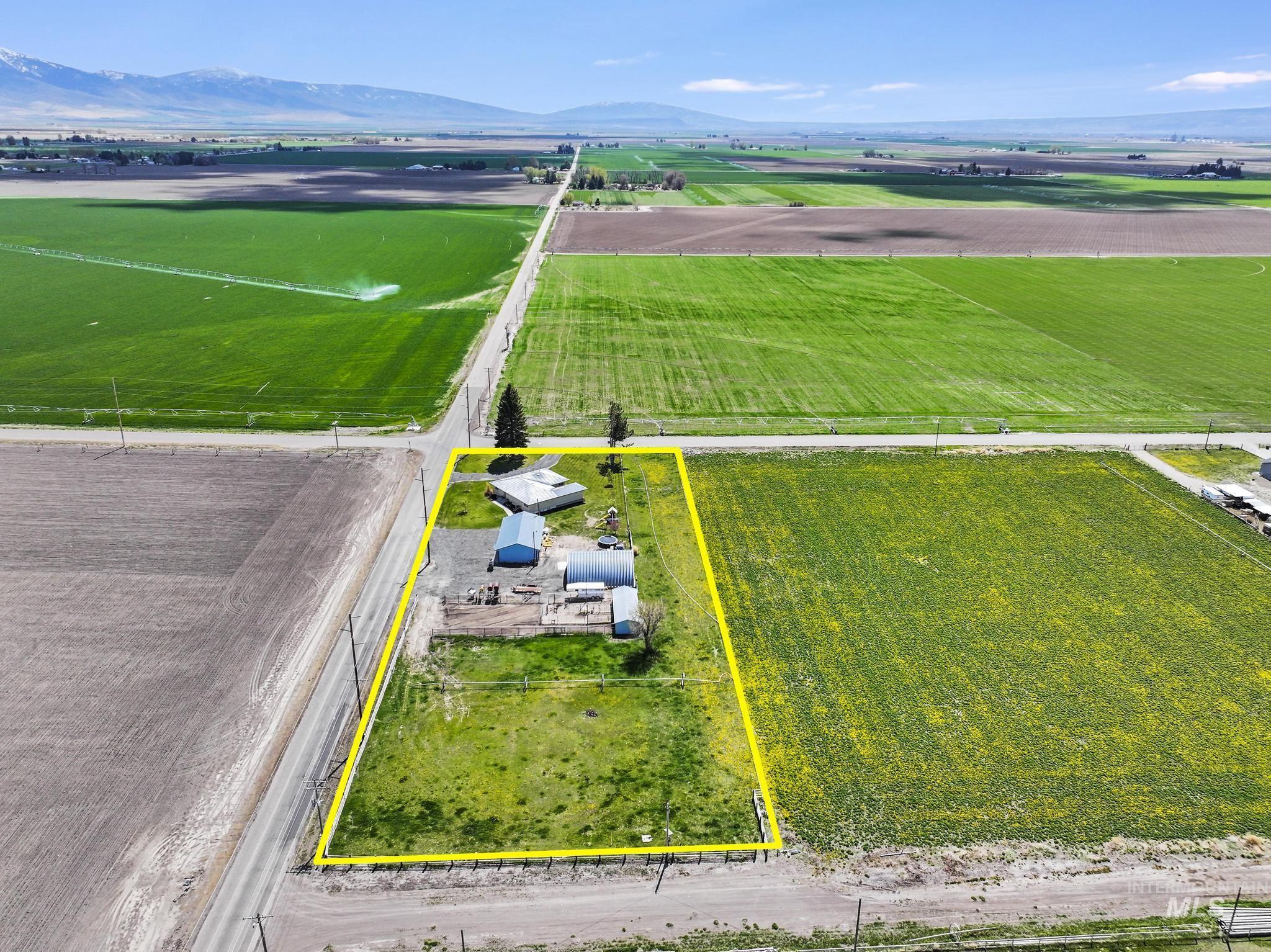 294 S 100 W, Burley, Idaho 83318-0000, 4 Bedrooms, 3 Bathrooms, Residential For Sale, Price $643,999, 98970916