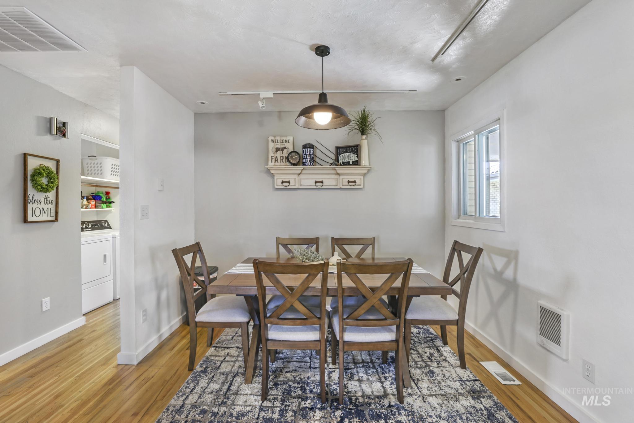 294 S 100 W, Burley, Idaho 83318-0000, 4 Bedrooms, 3 Bathrooms, Residential For Sale, Price $650,000, 98970916