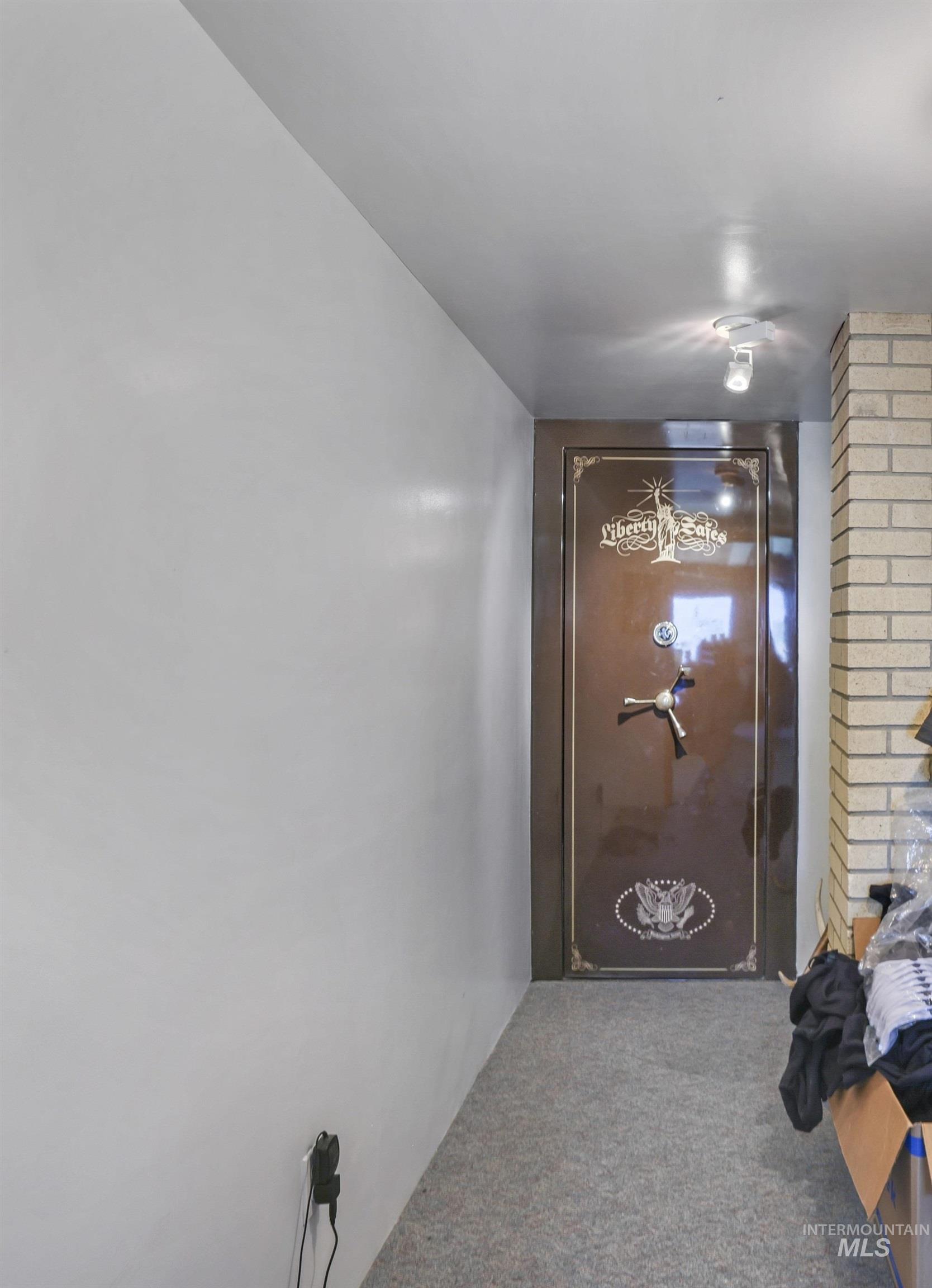 294 S 100 W, Burley, Idaho 83318-0000, 4 Bedrooms, 3 Bathrooms, Residential For Sale, Price $643,999, 98970916