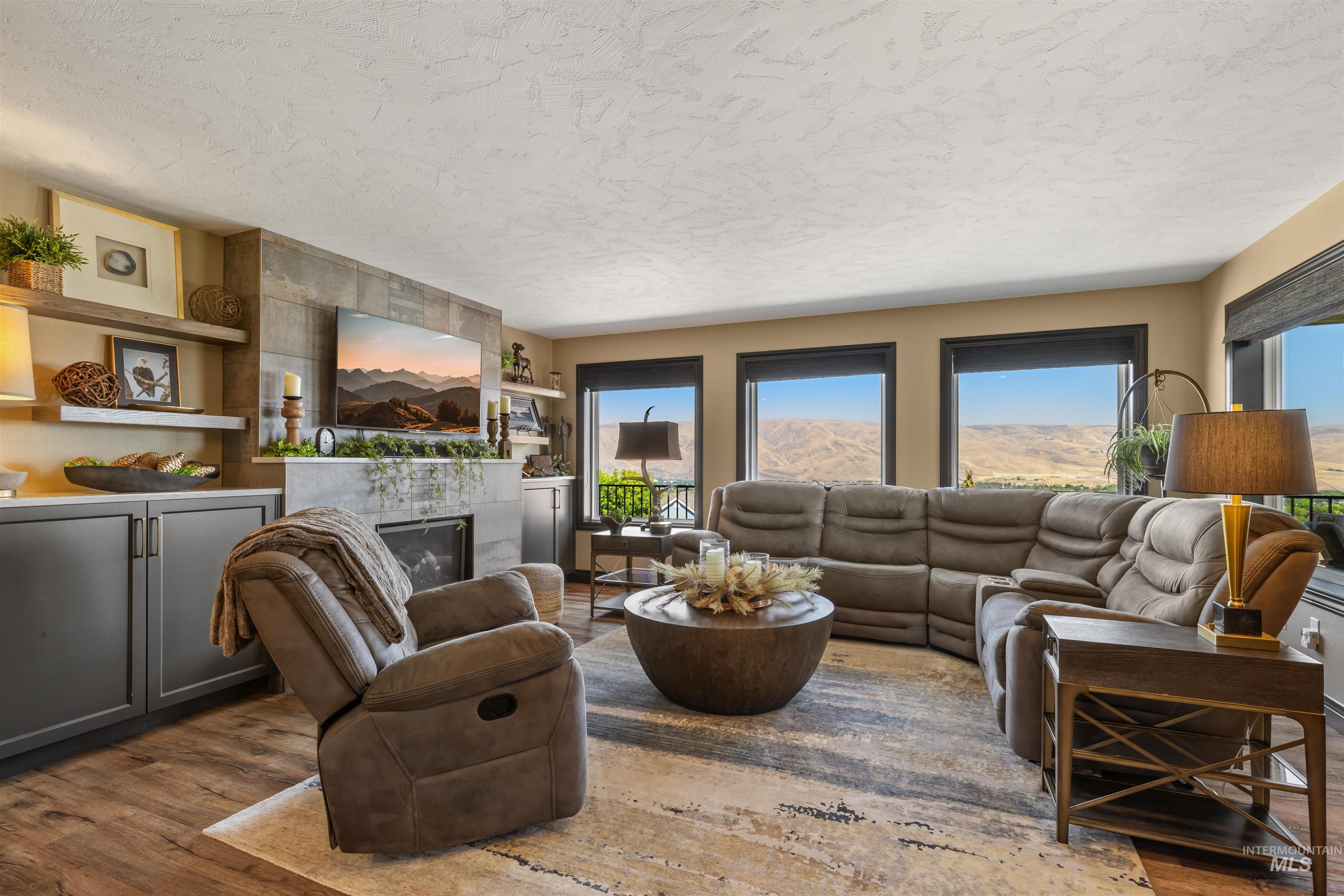 528 Crestline Circle Drive, Lewiston, Idaho 83501, 4 Bedrooms, 4 Bathrooms, Residential For Sale, Price $999,000, 98970917