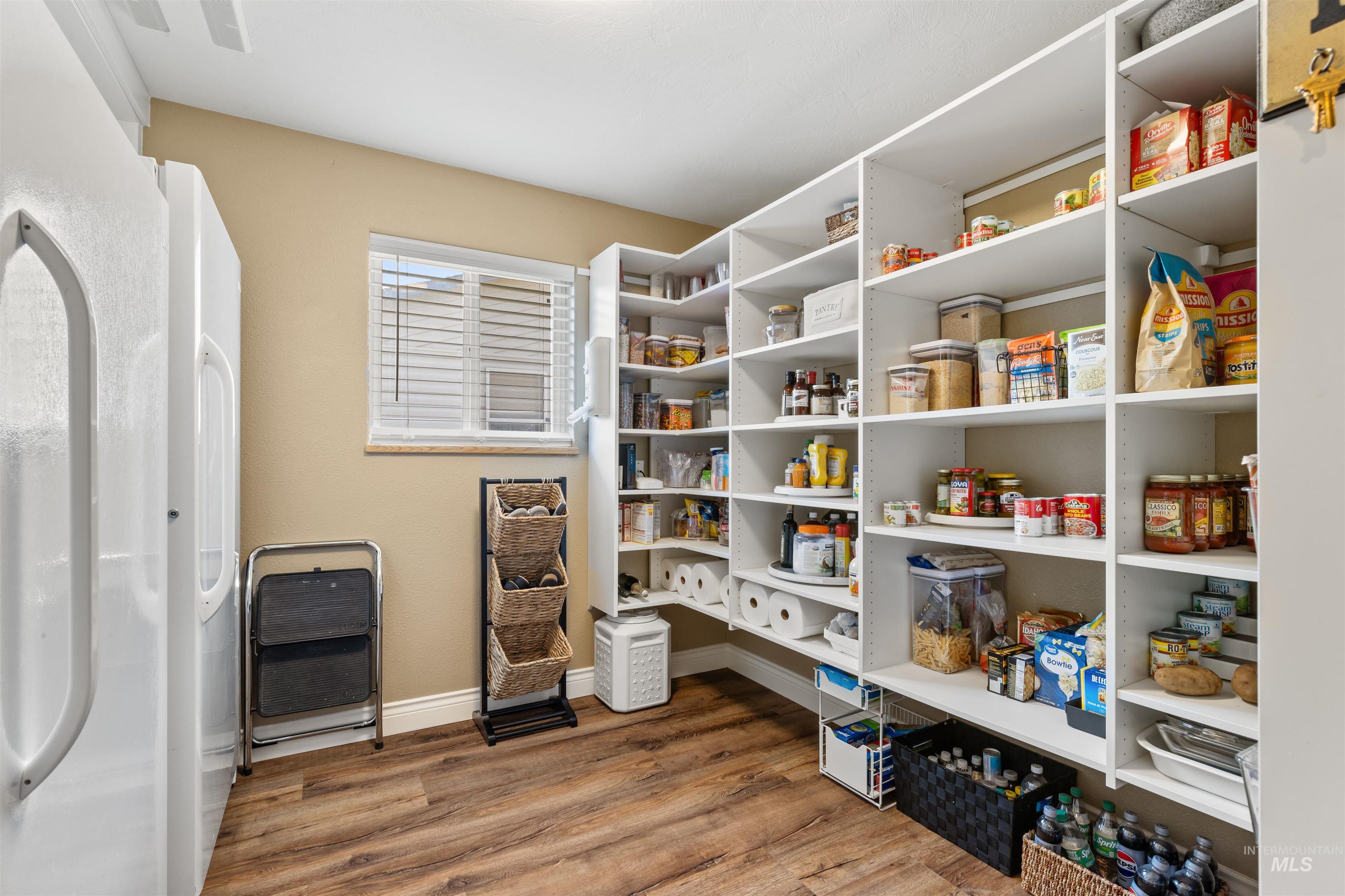 528 Crestline Circle Drive, Lewiston, Idaho 83501, 4 Bedrooms, 4 Bathrooms, Residential For Sale, Price $999,000, 98970917