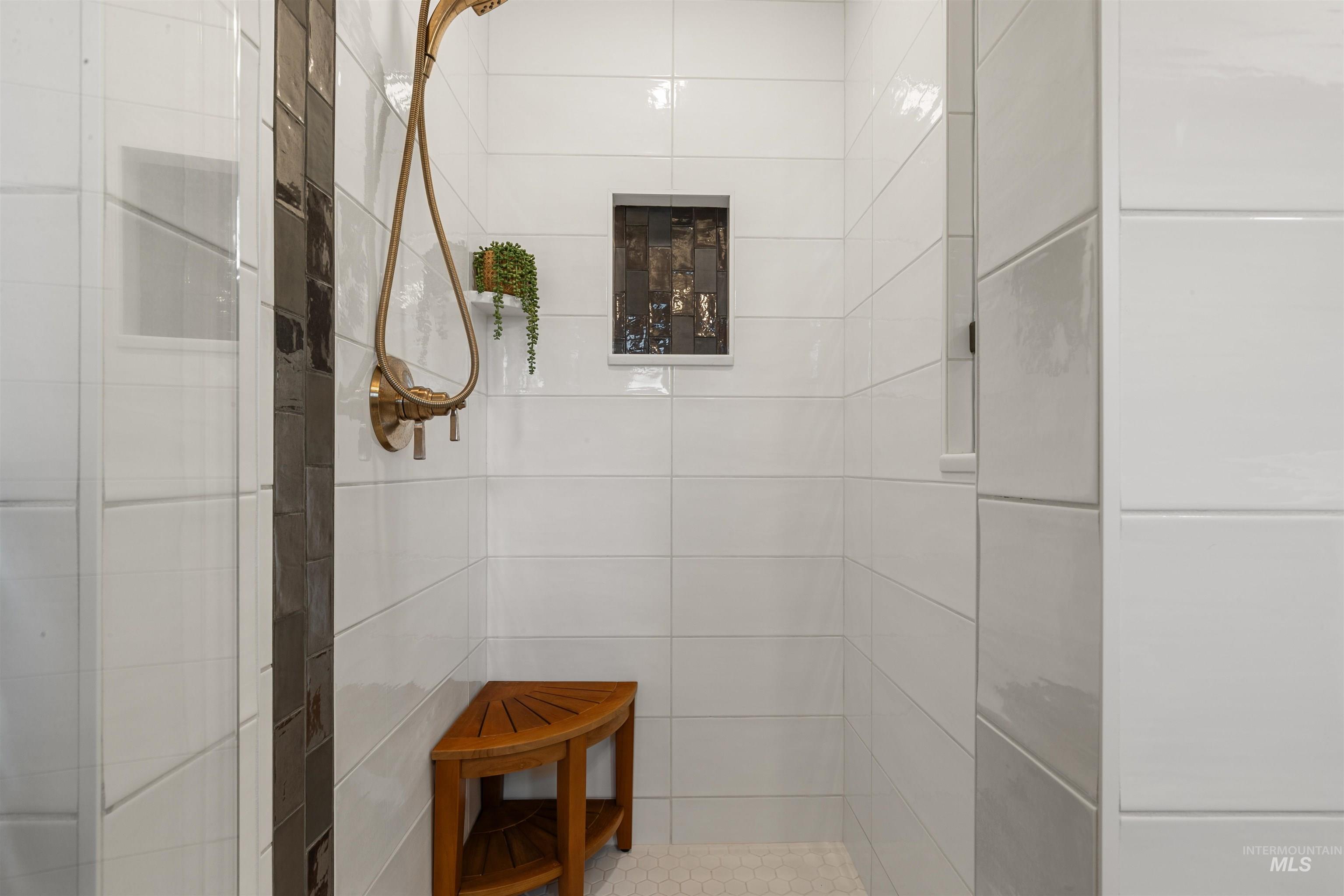 528 Crestline Circle Drive, Lewiston, Idaho 83501, 4 Bedrooms, 4 Bathrooms, Residential For Sale, Price $999,000, 98970917