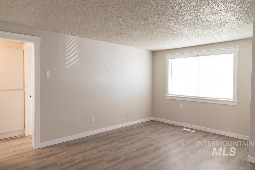 1133 Fortner #2, Ontario, Oregon 97914, 3 Bedrooms, 1 Bathroom, Rental For Rent, Price $1,495,MLS 98970920