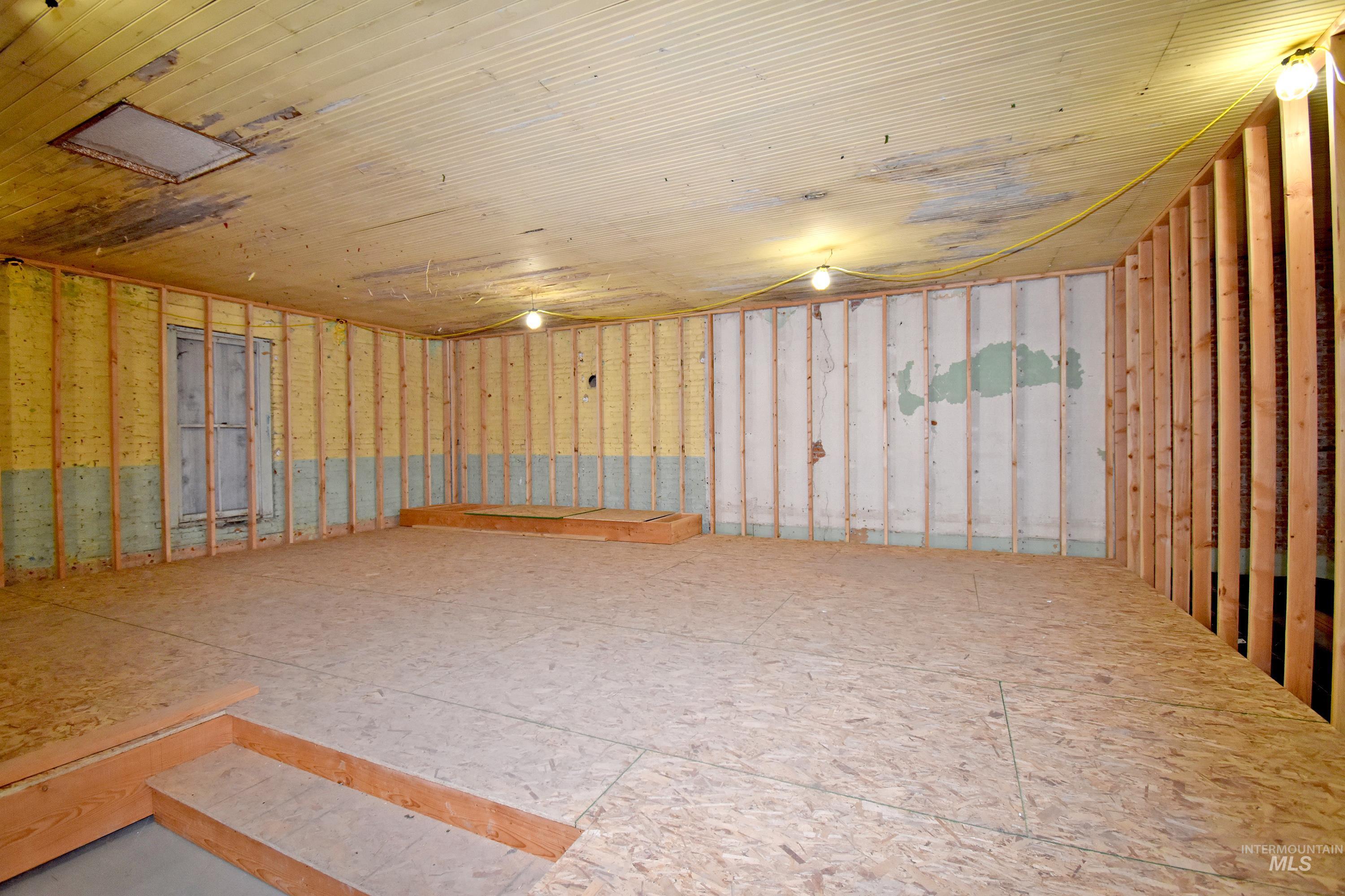 132 E Walnut Street, Genesee, Idaho 83832, 4 Bedrooms, 0.5 Bathroom, Residential For Sale, Price $270,000, 98970927