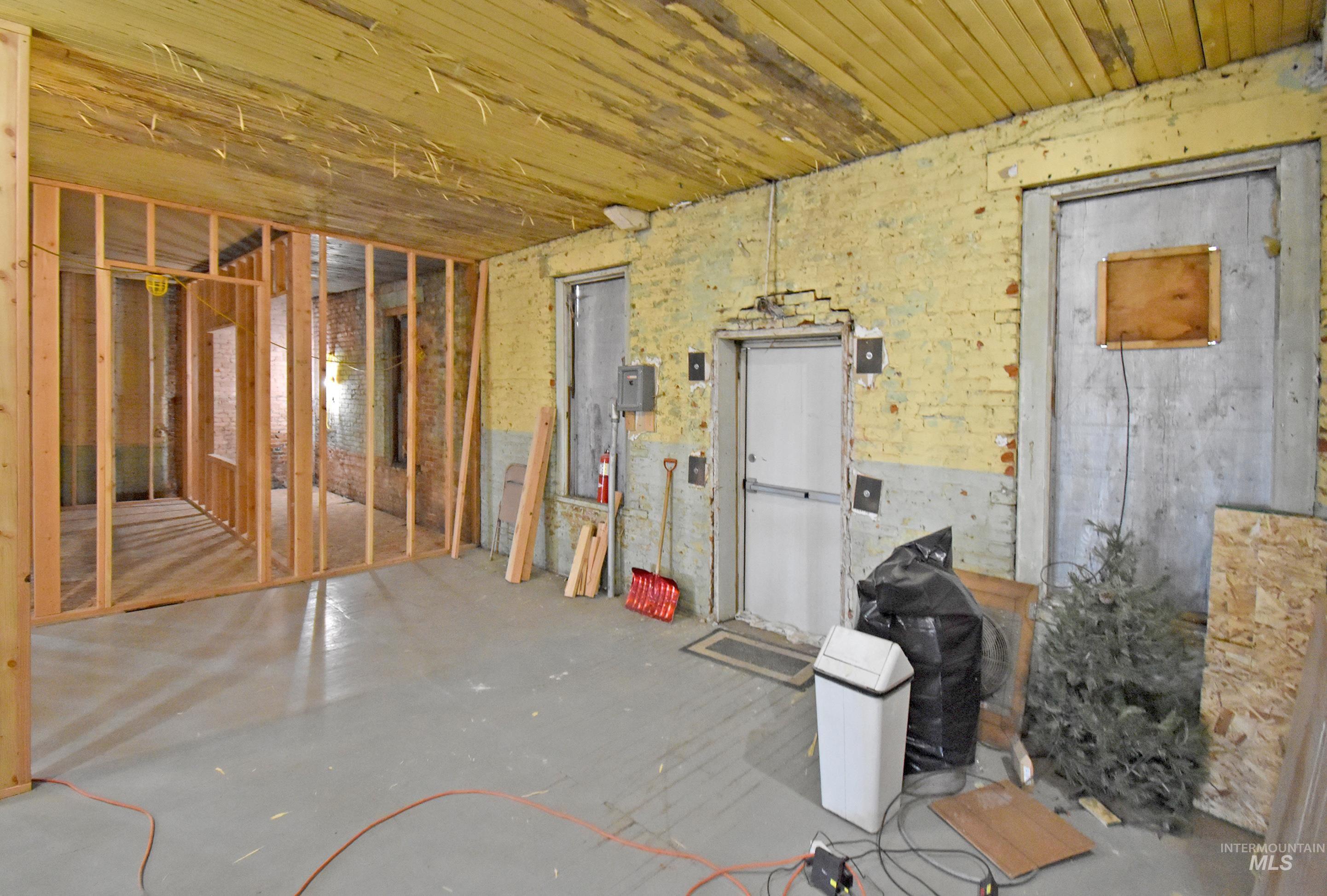 132 E Walnut Street, Genesee, Idaho 83832, 4 Bedrooms, 0.5 Bathroom, Residential For Sale, Price $270,000, 98970927