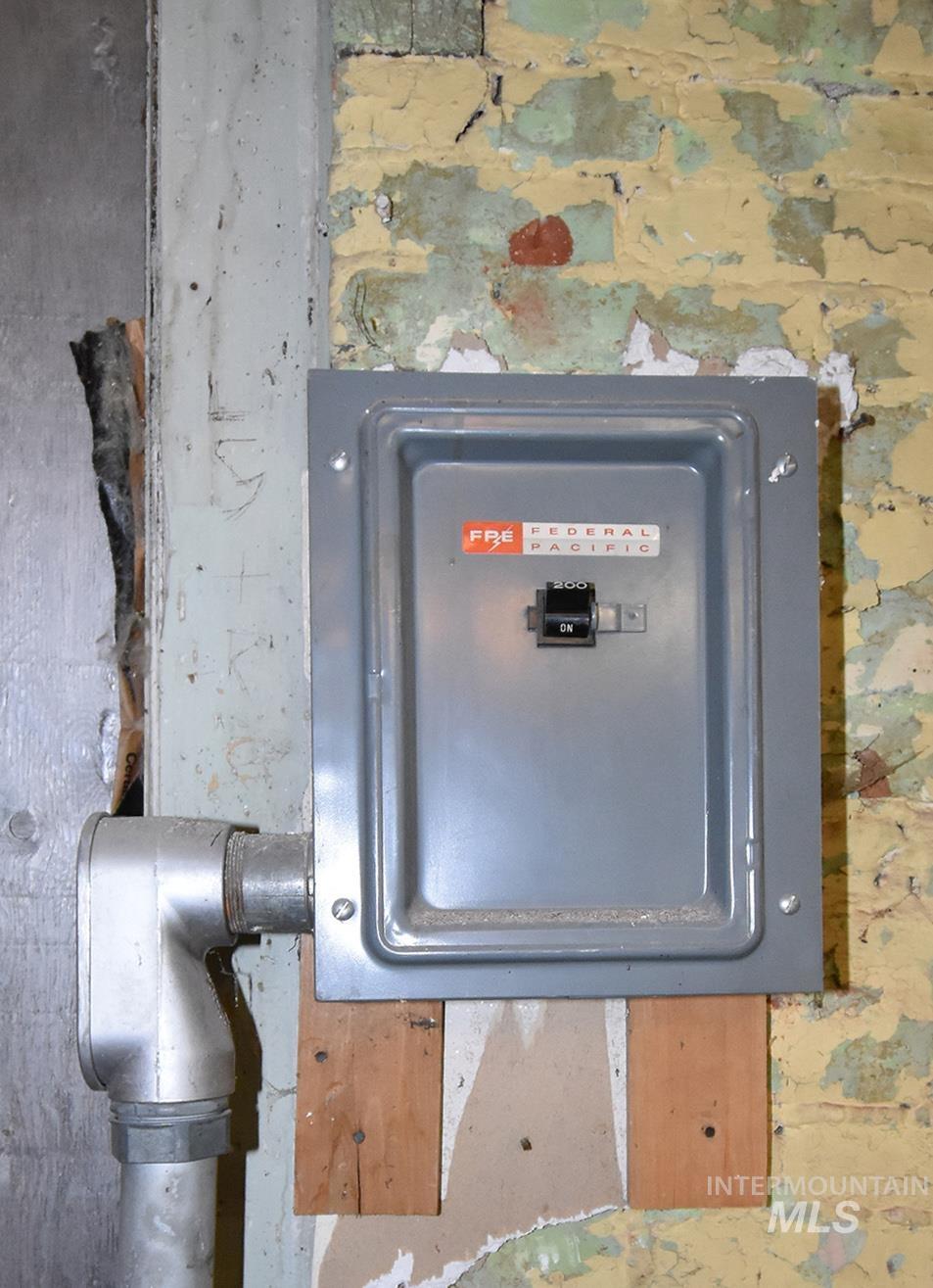 132 E Walnut Street, Genesee, Idaho 83832, 4 Bedrooms, 0.5 Bathroom, Residential For Sale, Price $270,000, 98970927