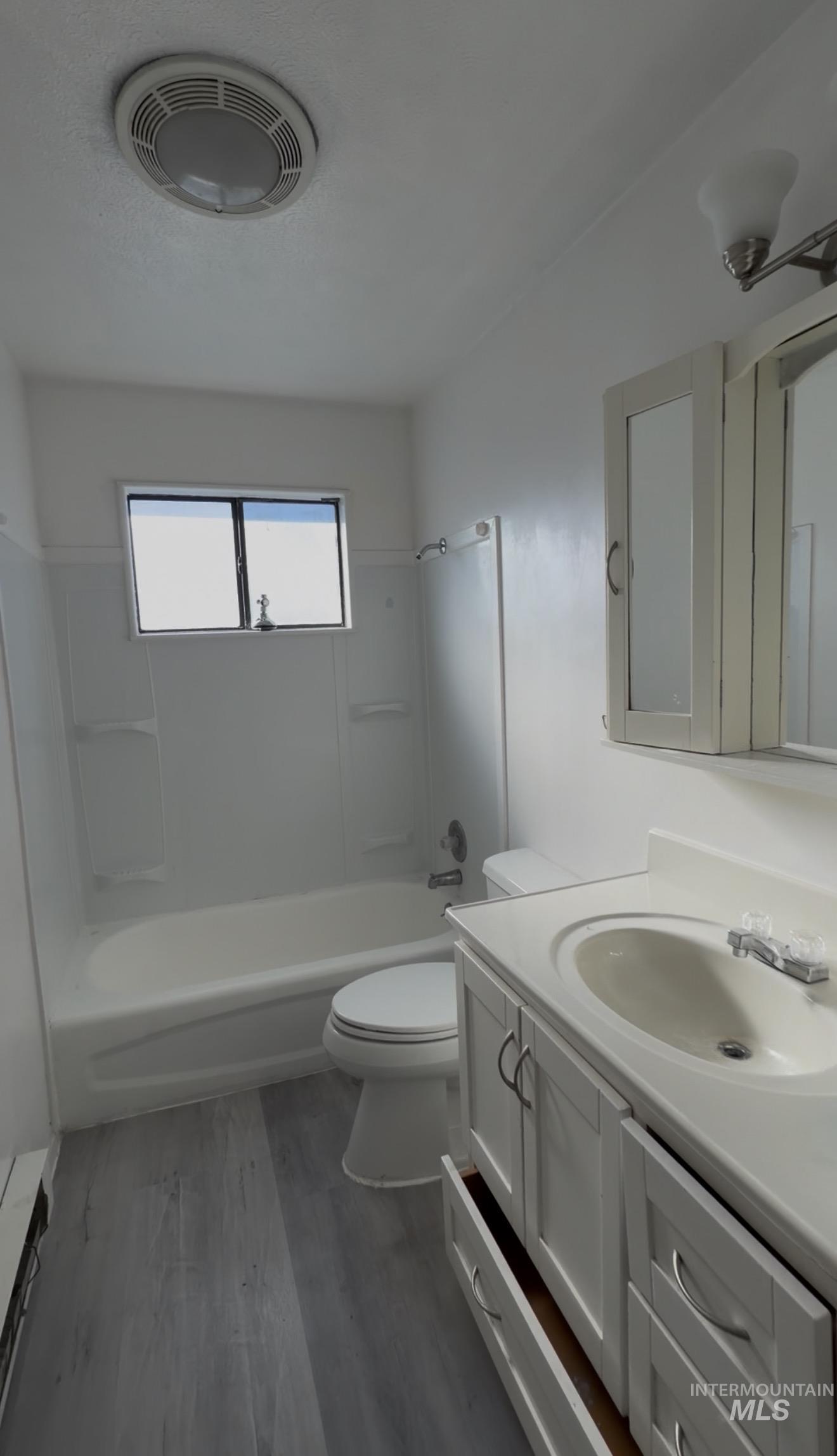 346 N Conant Ave, Burley, Idaho 83318, 3 Bedrooms, 1 Bathroom, Residential For Sale, Price $265,000, 98970934