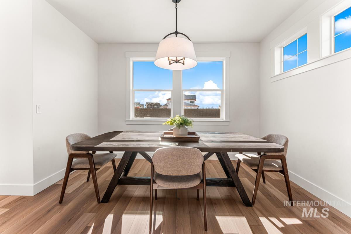 2489 E Tenzing Dr, Meridian, Idaho 83642, 4 Bedrooms, 3.5 Bathrooms, Residential For Sale, Price $774,900,MLS 98970937