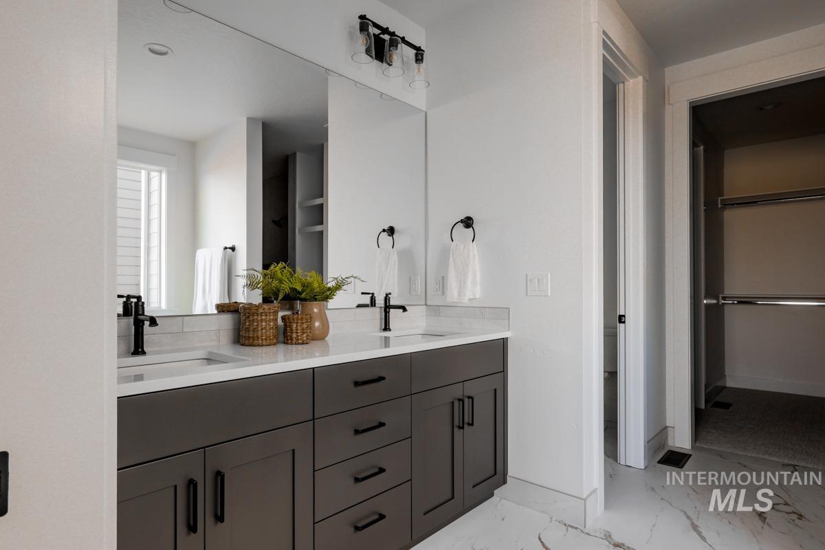 2489 E Tenzing Dr, Meridian, Idaho 83642, 4 Bedrooms, 3.5 Bathrooms, Residential For Sale, Price $774,900, 98970937