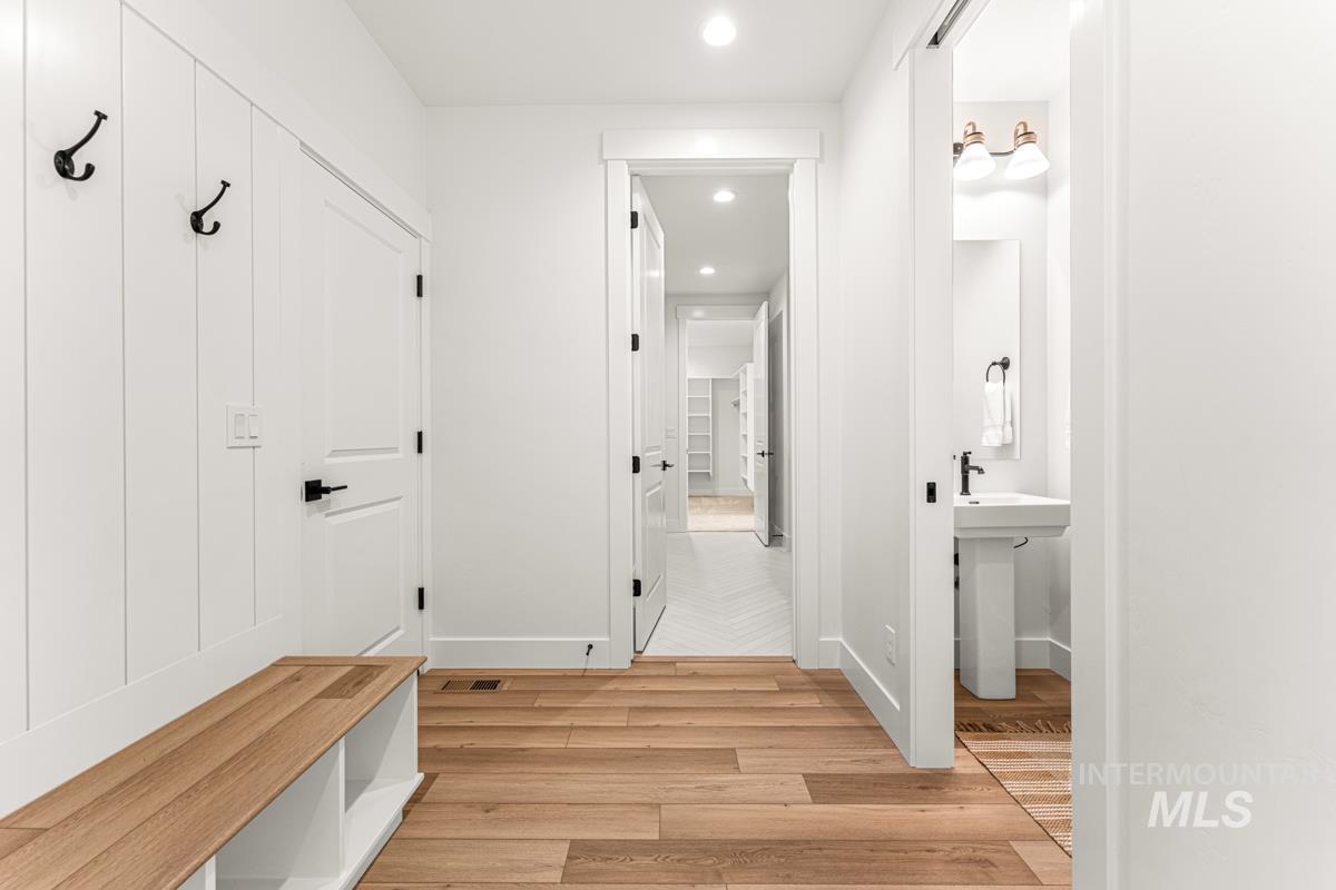 2489 E Tenzing Dr, Meridian, Idaho 83642, 4 Bedrooms, 3.5 Bathrooms, Residential For Sale, Price $774,900,MLS 98970937