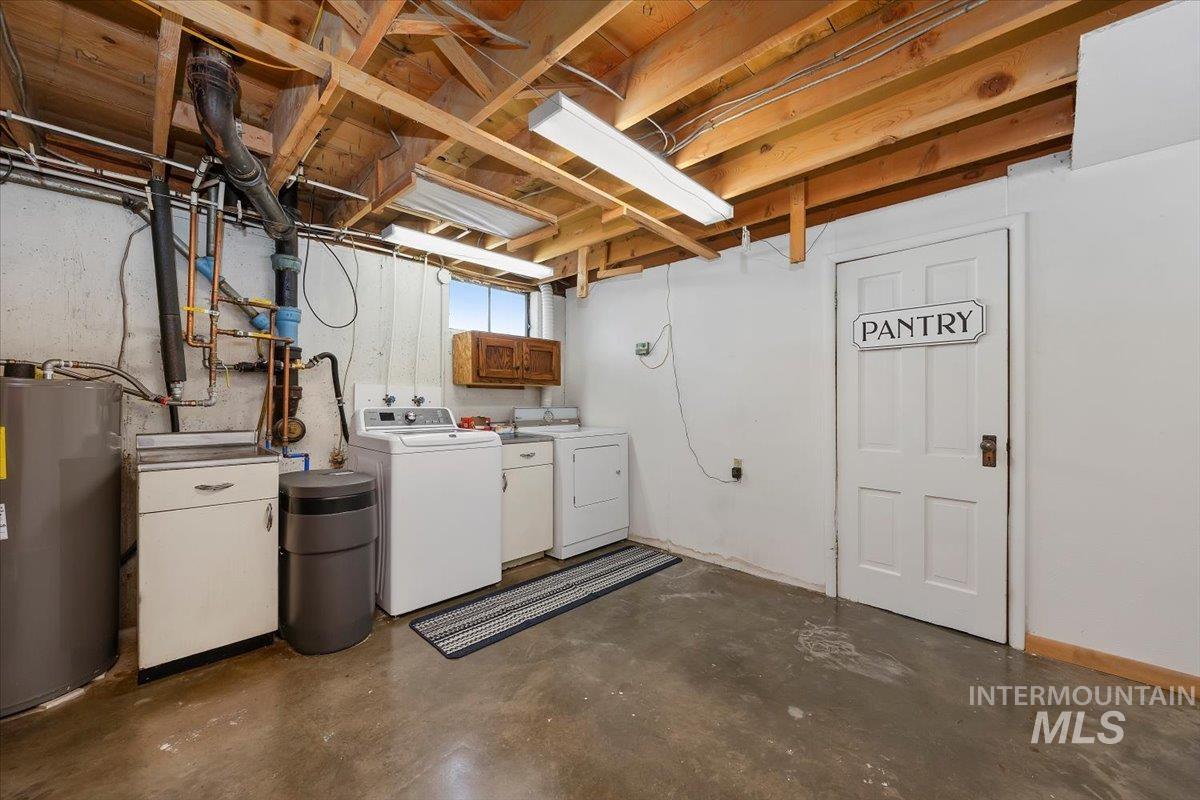 371 DuBois, Twin Falls, Idaho 83301, 5 Bedrooms, 1 Bathroom, Residential For Sale, Price $334,000,MLS 98970946