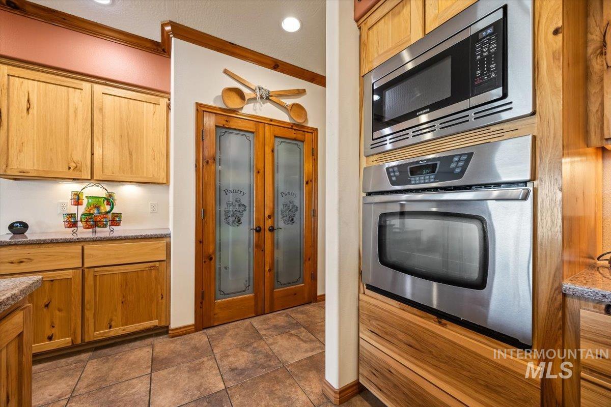 1770 N 3rd Street, Nyssa, Oregon 97913, 3 Bedrooms, 2.5 Bathrooms, Residential For Sale, Price $744,900,MLS 98970949