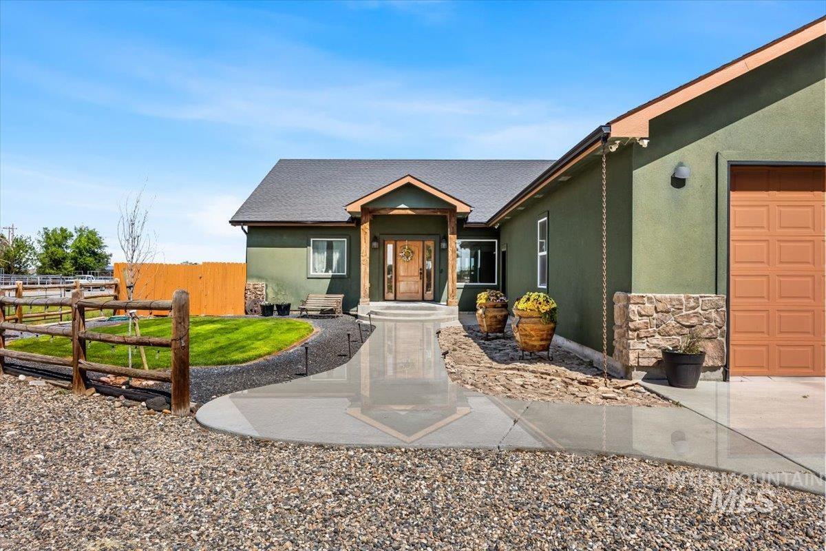 1770 N 3rd Street, Nyssa, Oregon 97913, 3 Bedrooms, 2.5 Bathrooms, Residential For Sale, Price $744,900,MLS 98970949