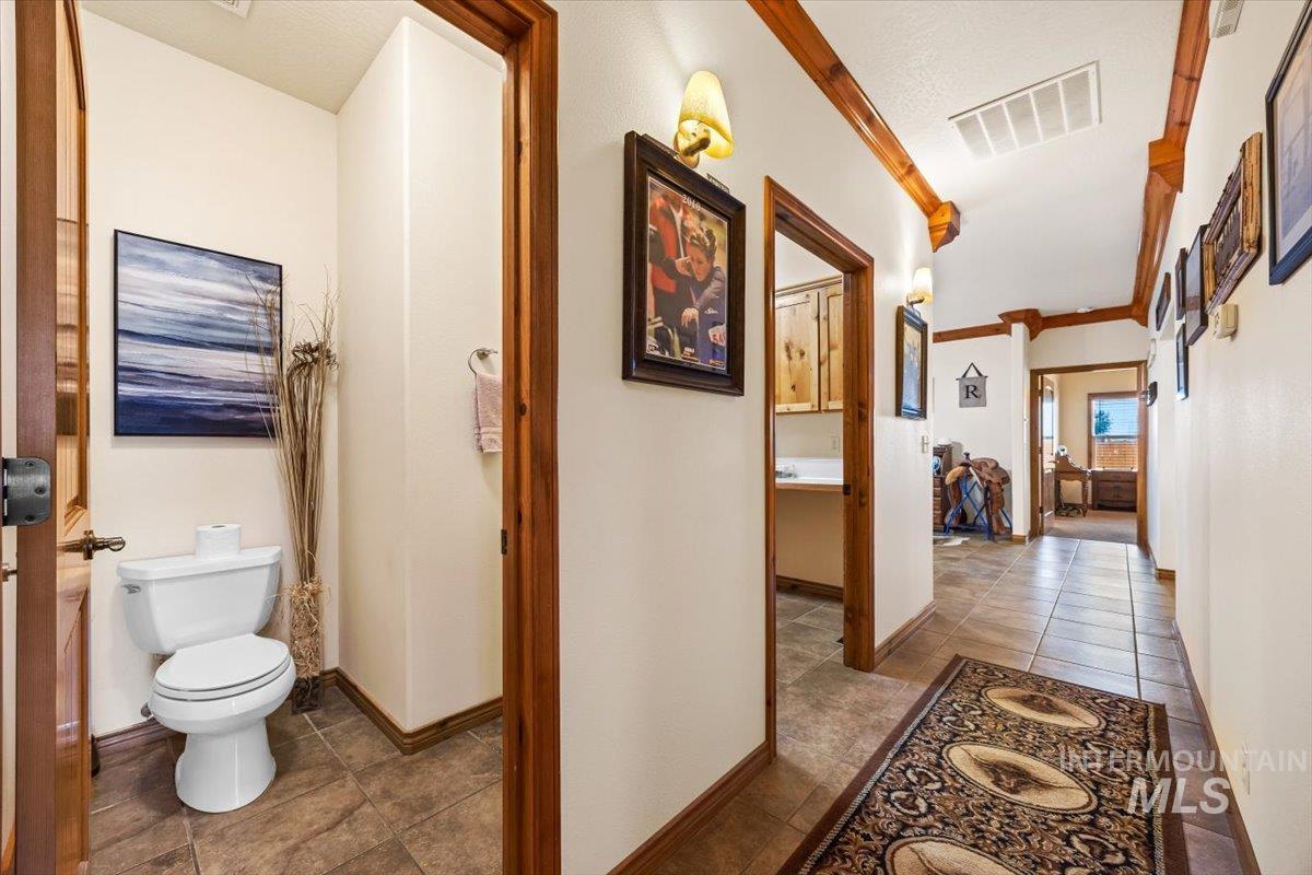 1770 N 3rd Street, Nyssa, Oregon 97913, 3 Bedrooms, 2.5 Bathrooms, Residential For Sale, Price $744,900,MLS 98970949