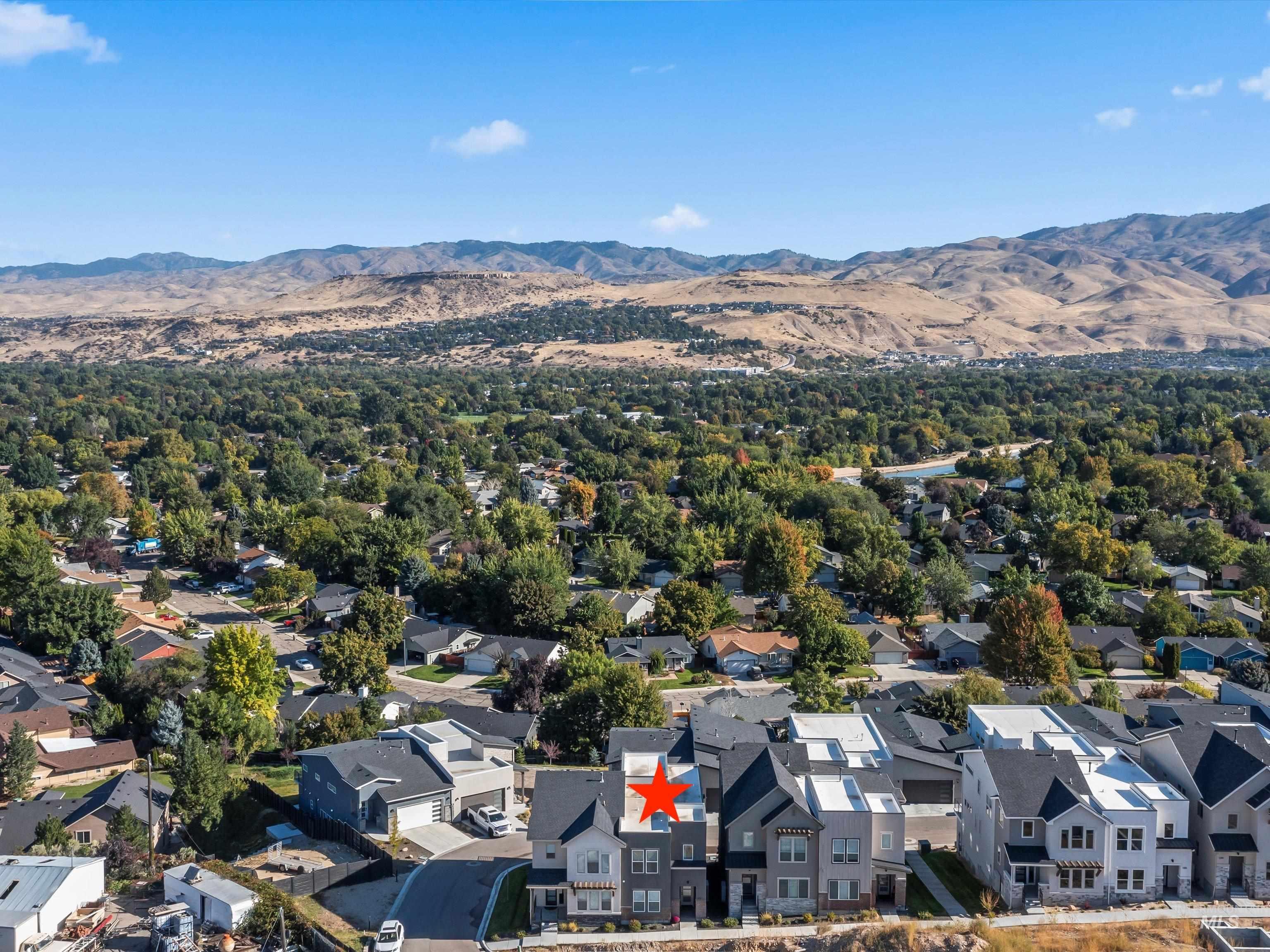 1251 E Echelon Ridge Lane, Boise, Idaho 83716, 3 Bedrooms, 2.5 Bathrooms, Residential For Sale, Price $649,900, 98970955