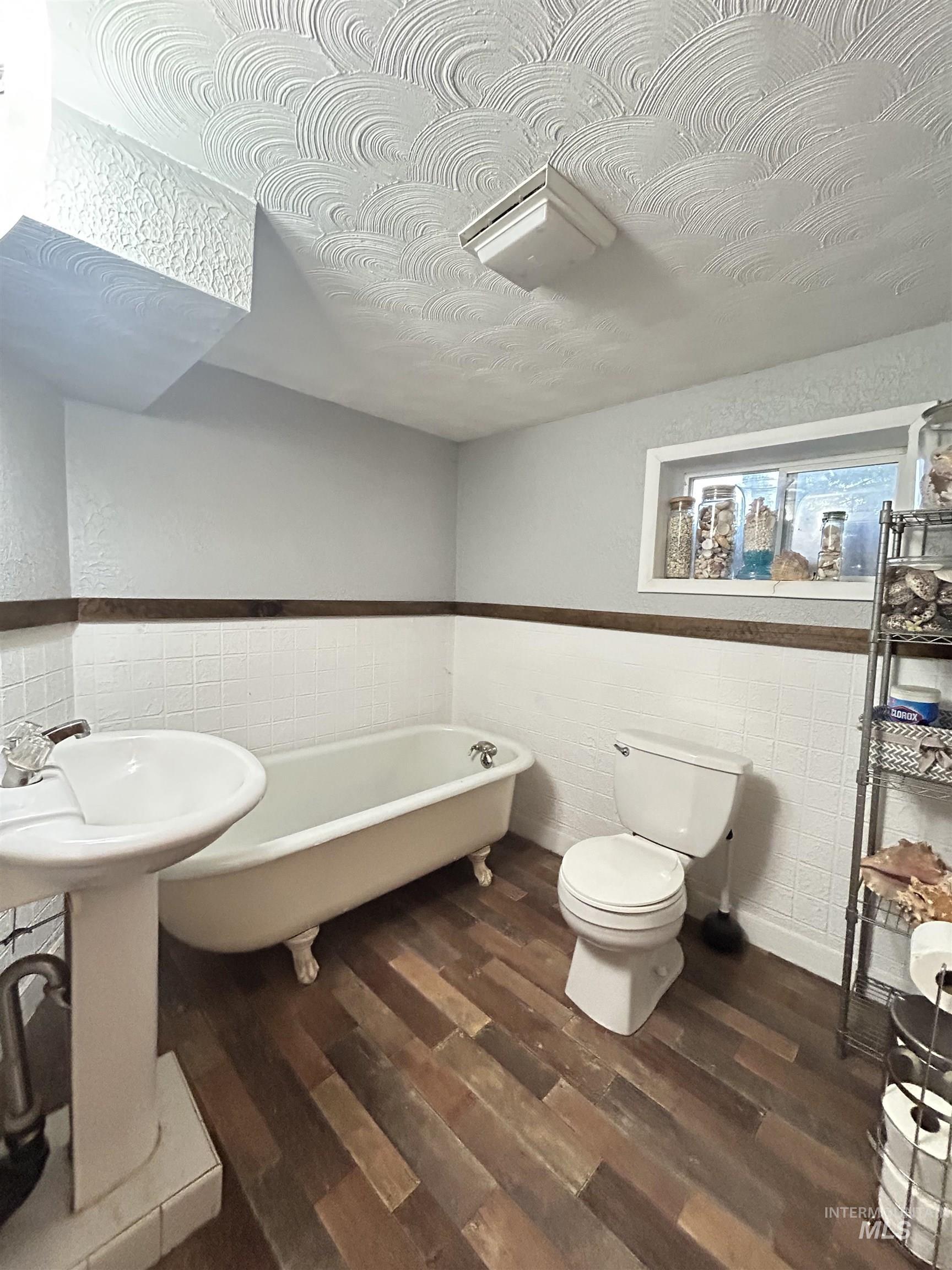 386 Big Cedar Road, Kooskia, Idaho 83539, 3 Bedrooms, 2 Bathrooms, Residential For Sale, Price $399,900, 98970965