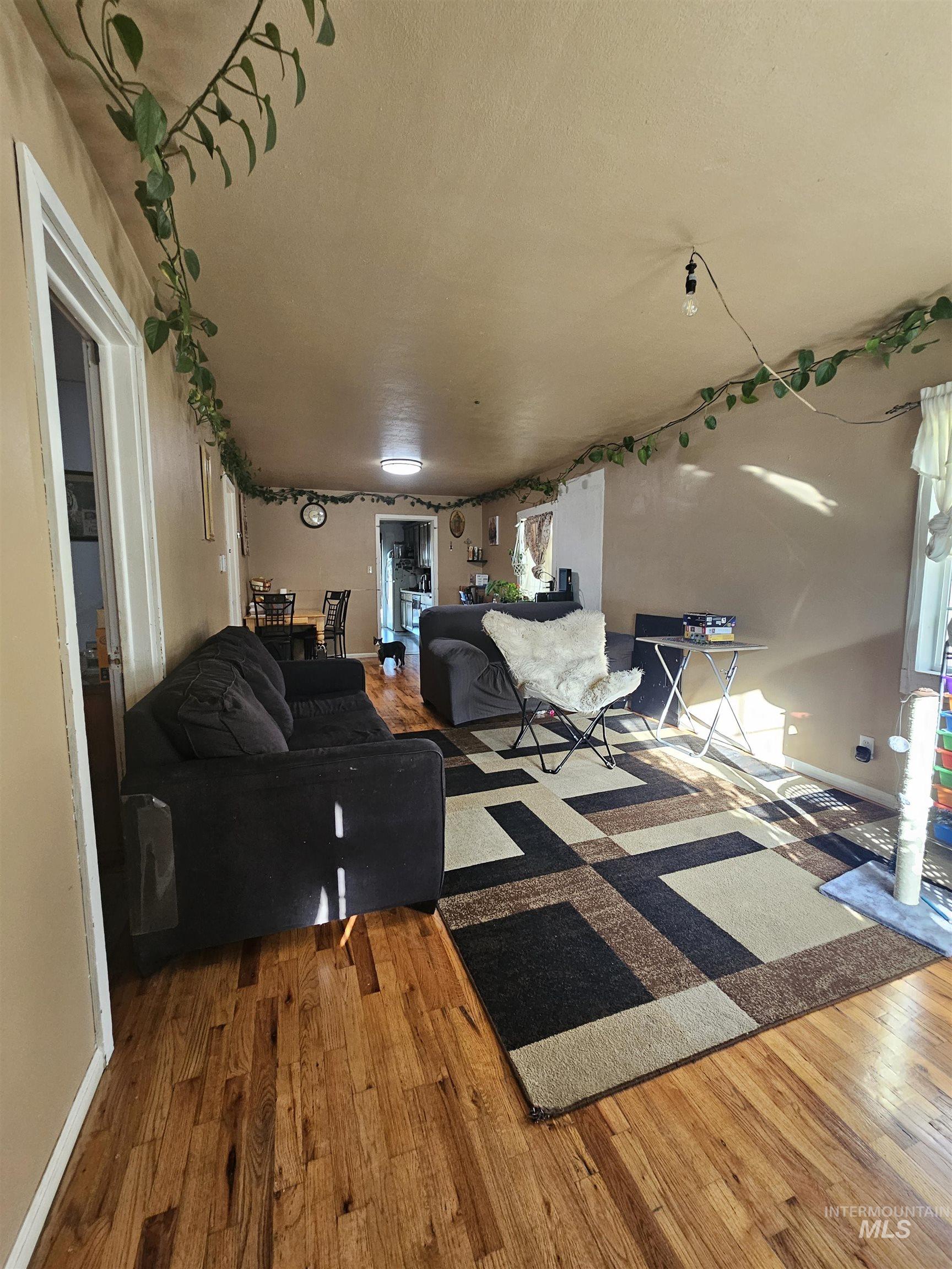 1541 4th Avenue East, Twin Falls, Idaho 83301, 4 Bedrooms, 1.5 Bathrooms, Residential For Sale, Price $260,000, 98970967