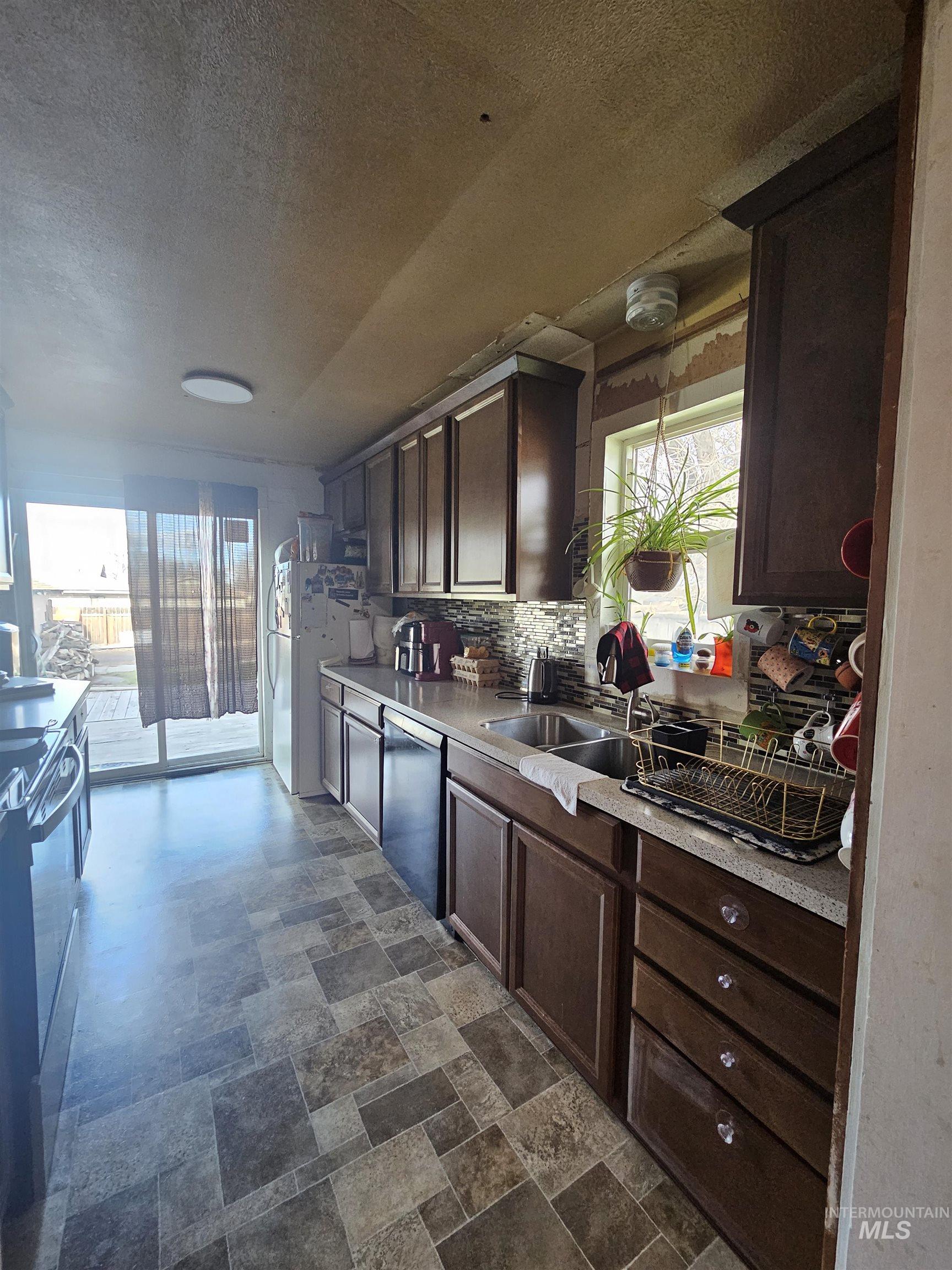 1541 4th Avenue East, Twin Falls, Idaho 83301, 4 Bedrooms, 1.5 Bathrooms, Residential For Sale, Price $260,000, 98970967