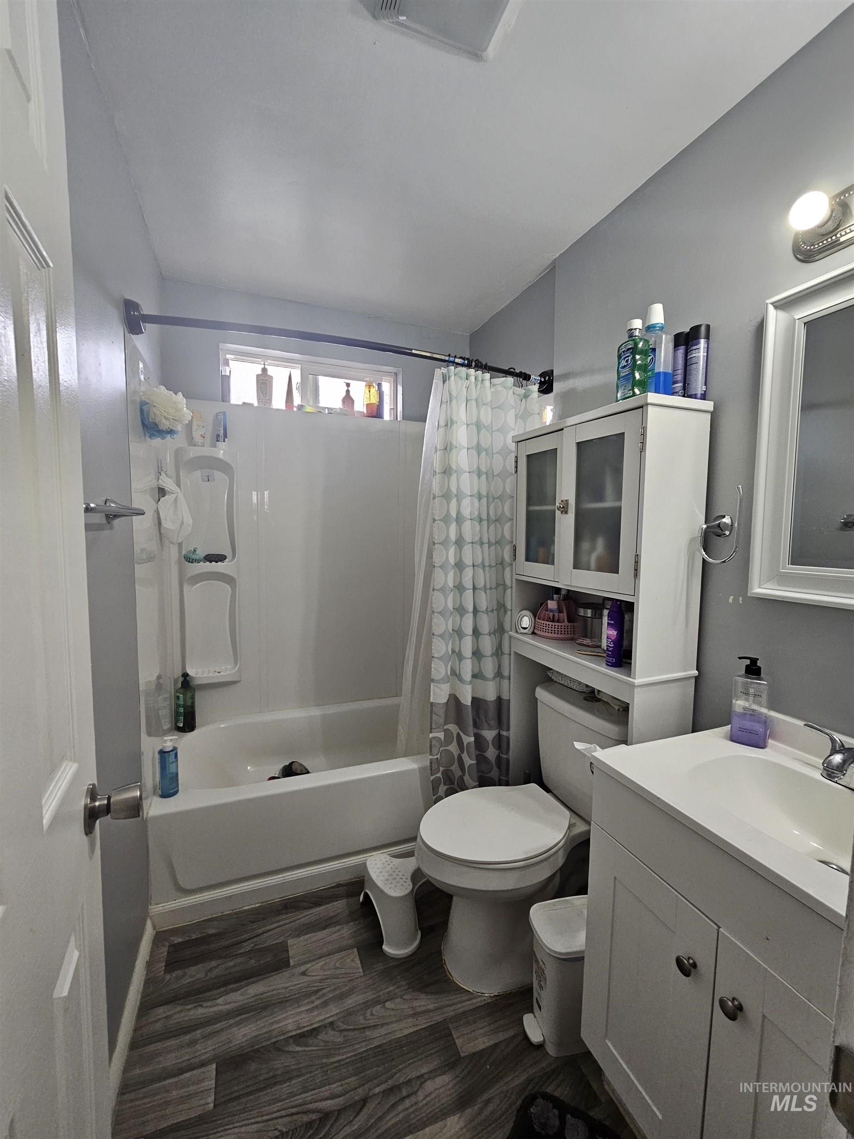 1541 4th Avenue East, Twin Falls, Idaho 83301, 4 Bedrooms, 1.5 Bathrooms, Residential For Sale, Price $260,000, 98970967