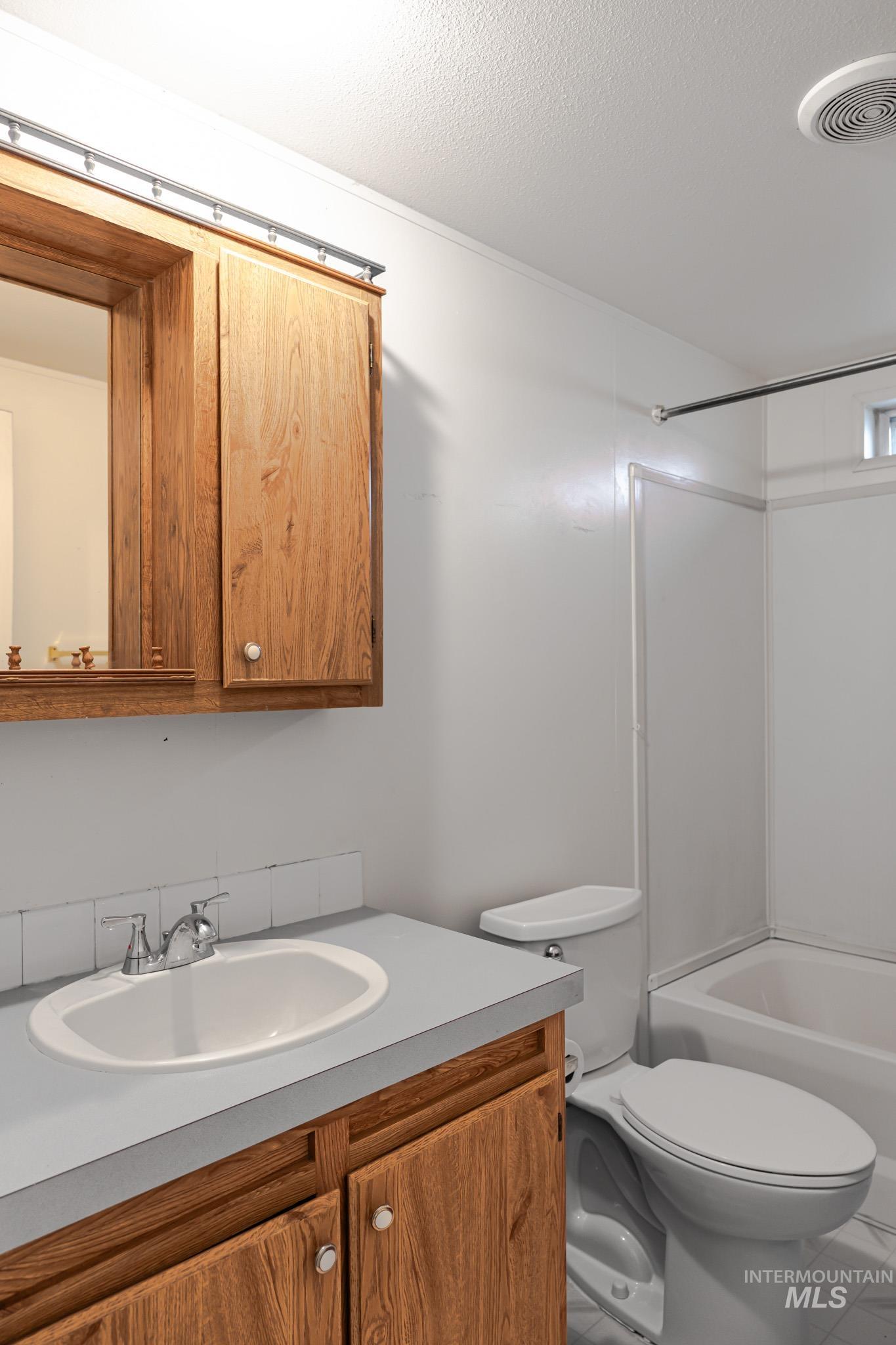 1630 Daisy Lane, Vale, Oregon 97918, 4 Bedrooms, 2 Bathrooms, Residential For Sale, Price $349,900,MLS 98970970