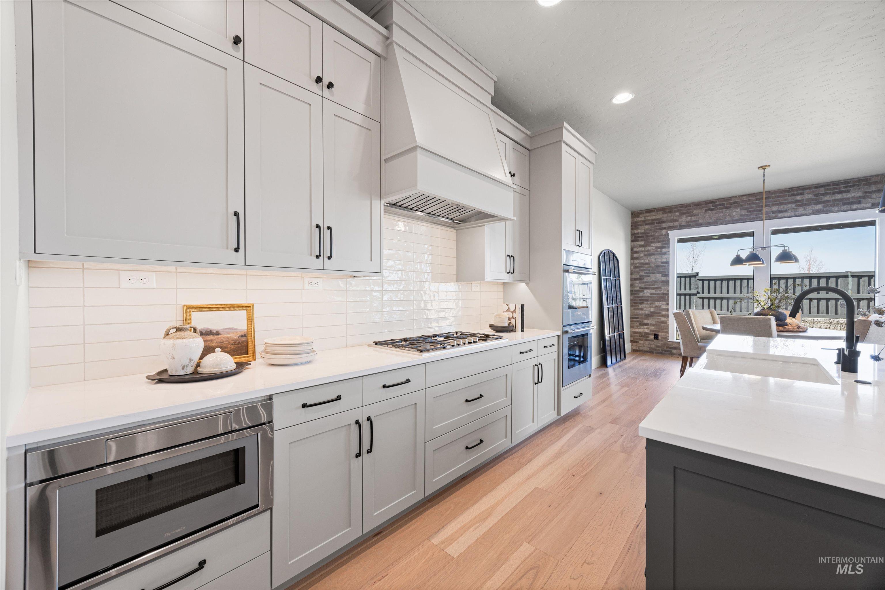 6865 S Utmost Way, Meridian, Idaho 83642, 3 Bedrooms, 2.5 Bathrooms, Residential For Sale, Price $999,777, 98970975