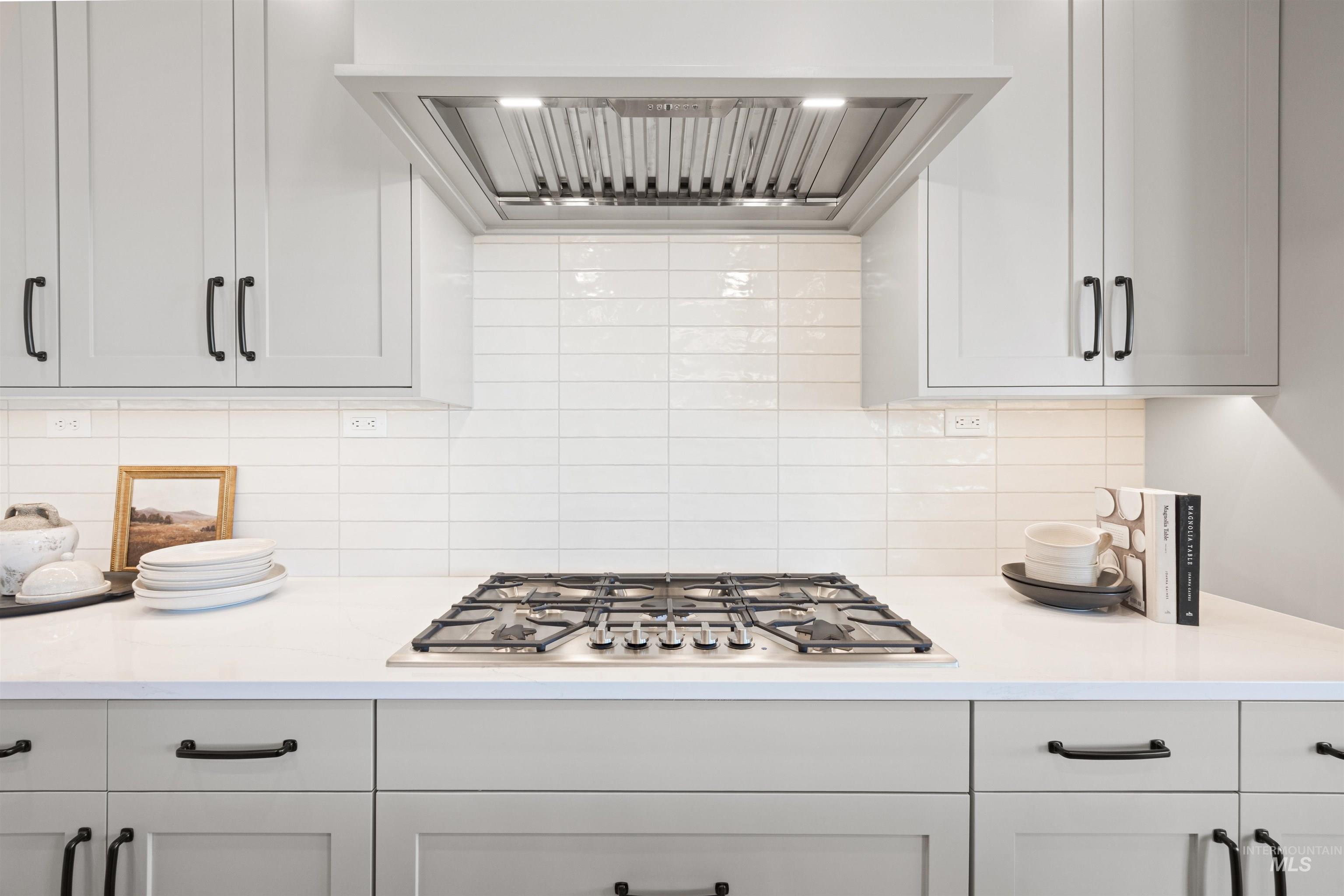 6865 S Utmost Way, Meridian, Idaho 83642, 3 Bedrooms, 2.5 Bathrooms, Residential For Sale, Price $999,777, 98970975