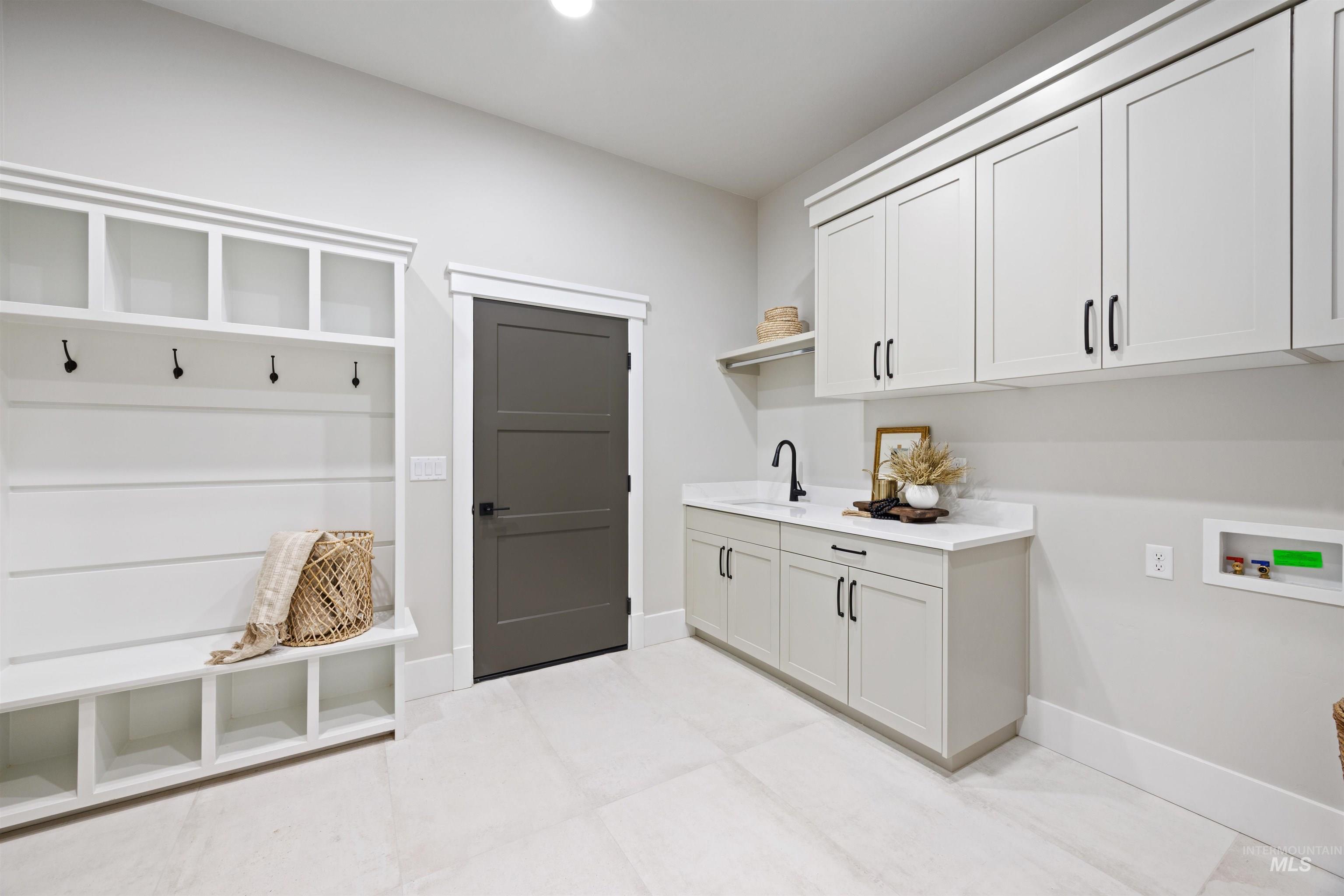 6865 S Utmost Way, Meridian, Idaho 83642, 3 Bedrooms, 2.5 Bathrooms, Residential For Sale, Price $999,777, 98970975