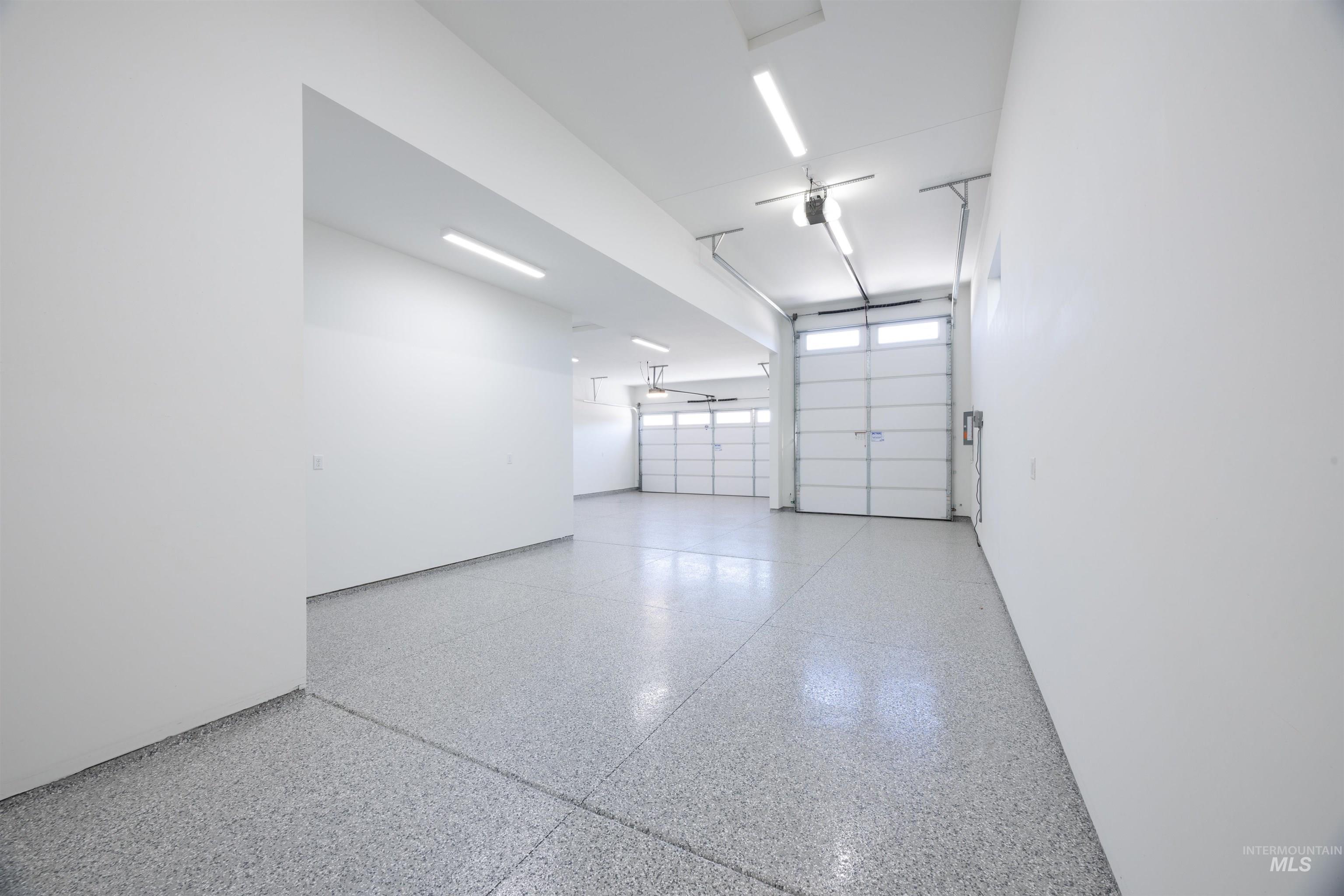 6865 S Utmost Way, Meridian, Idaho 83642, 3 Bedrooms, 2.5 Bathrooms, Residential For Sale, Price $999,777, 98970975