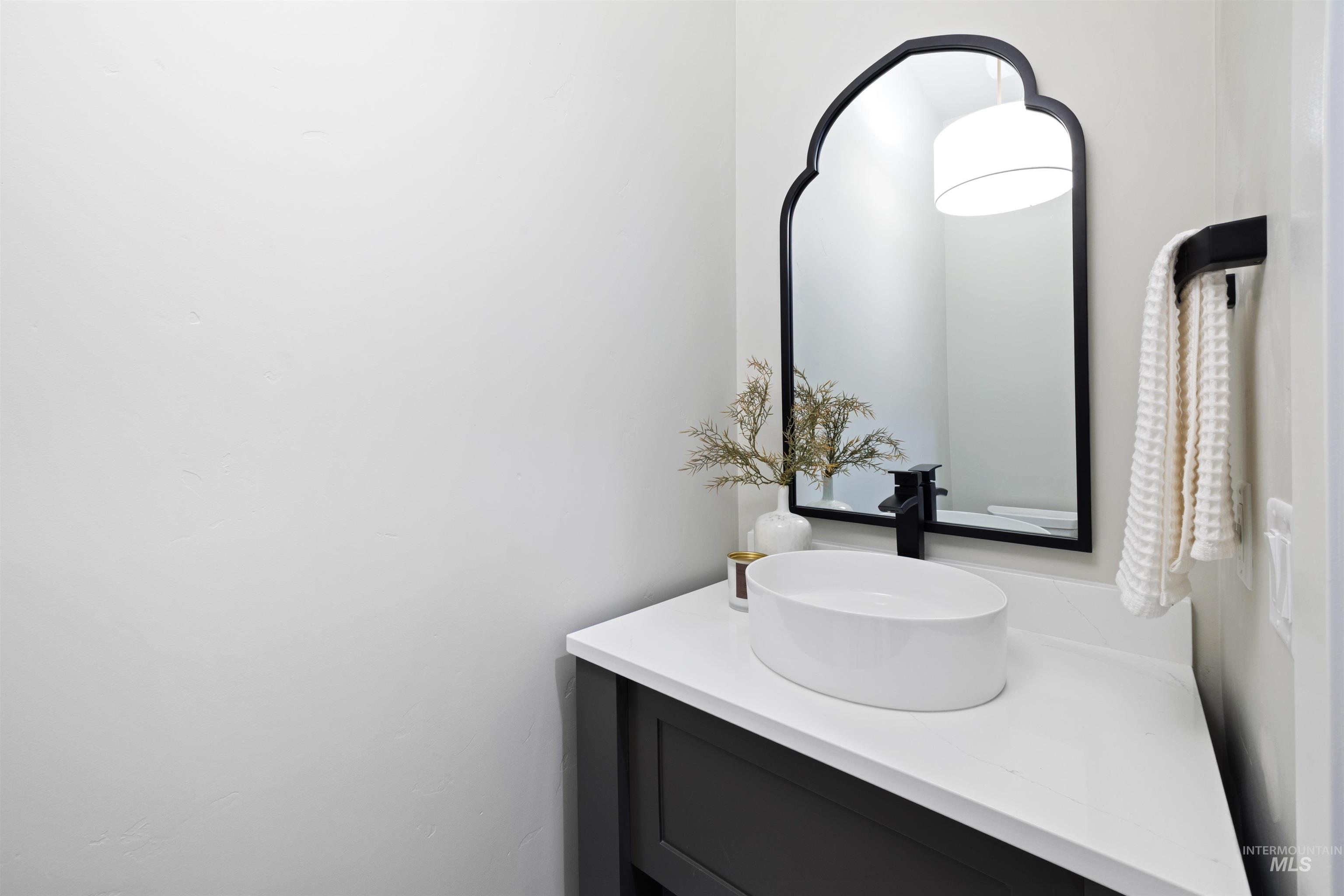 6865 S Utmost Way, Meridian, Idaho 83642, 3 Bedrooms, 2.5 Bathrooms, Residential For Sale, Price $999,777, 98970975