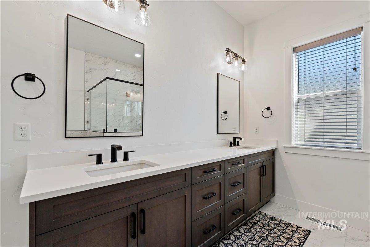 1962 N Argyll Ave, Middleton, Idaho 83644, 4 Bedrooms, 2.5 Bathrooms, Residential For Sale, Price $699,000, 98970979