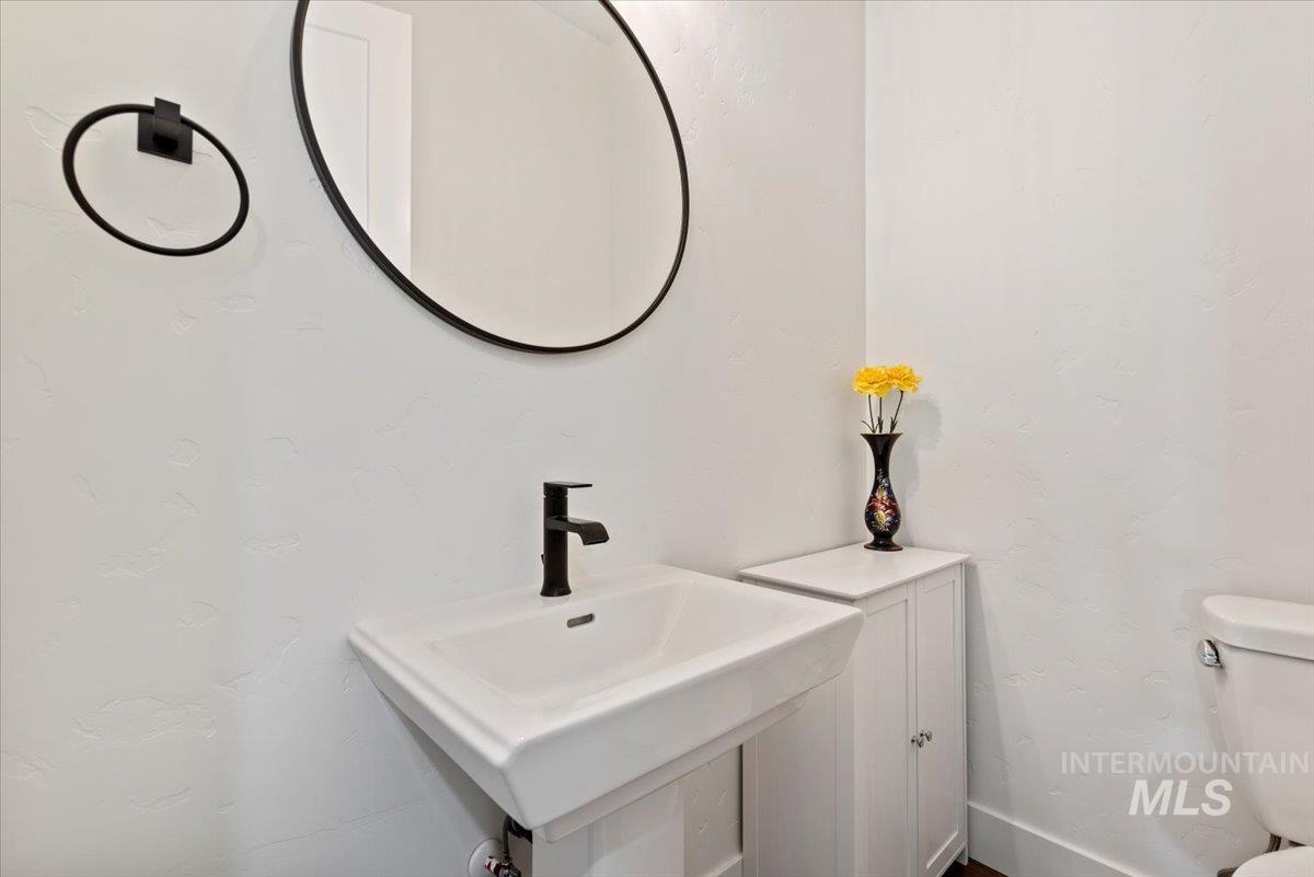 1962 N Argyll Ave, Middleton, Idaho 83644, 4 Bedrooms, 2.5 Bathrooms, Residential For Sale, Price $699,000, 98970979