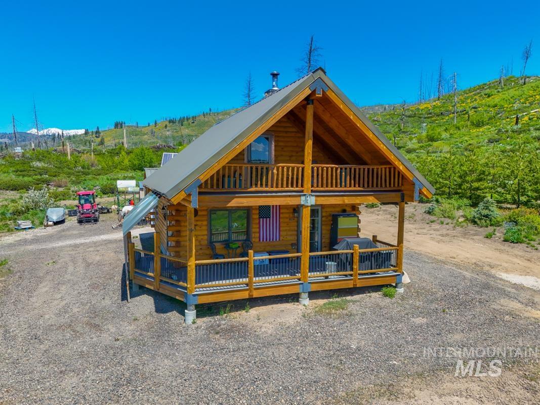 319 S Hill Place, Fall Creek, Idaho 83647, 2 Bedrooms, 1 Bathroom, Residential For Sale, Price $425,000, 98970980