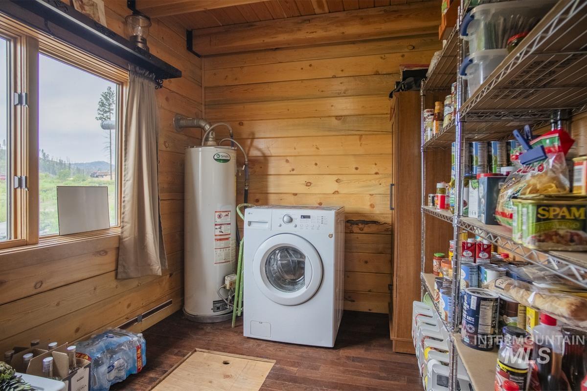 319 S Hill Place, Fall Creek, Idaho 83647, 2 Bedrooms, 1 Bathroom, Residential For Sale, Price $425,000, 98970980