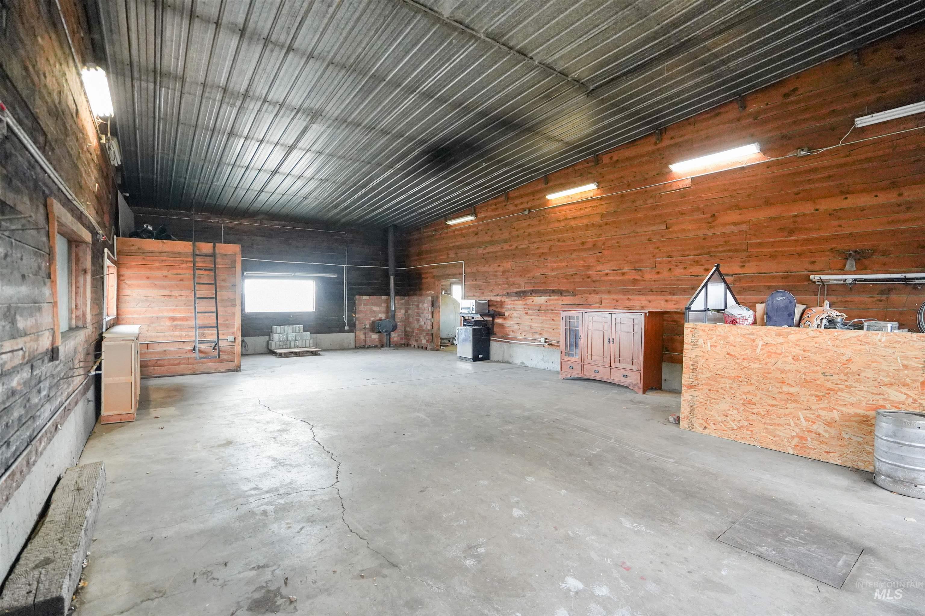 199 N Highway 24, Rupert, Idaho 83350, 3 Bedrooms, 2 Bathrooms, Residential For Sale, Price $500,000,MLS 98970981