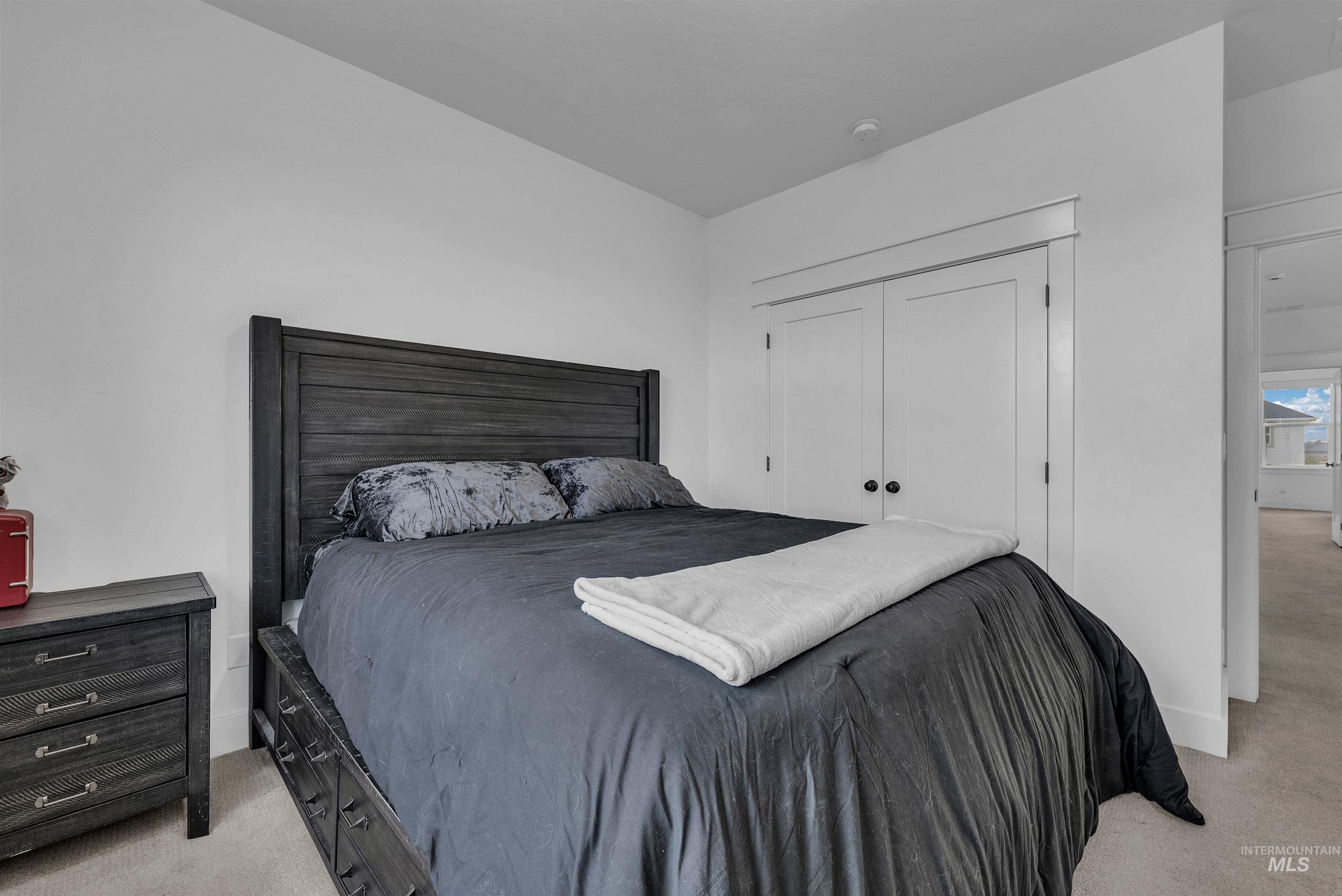 4678 W Riva Capri, Meridian, Idaho 83646, 3 Bedrooms, 2.5 Bathrooms, Residential For Sale, Price $489,000,MLS 98970982