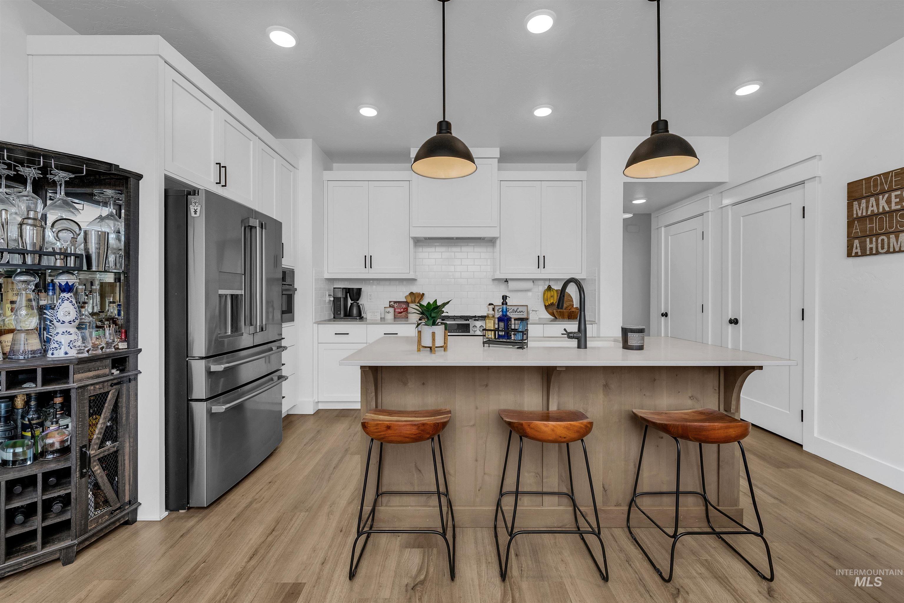 4678 W Riva Capri, Meridian, Idaho 83646, 3 Bedrooms, 2.5 Bathrooms, Residential For Sale, Price $489,000,MLS 98970982