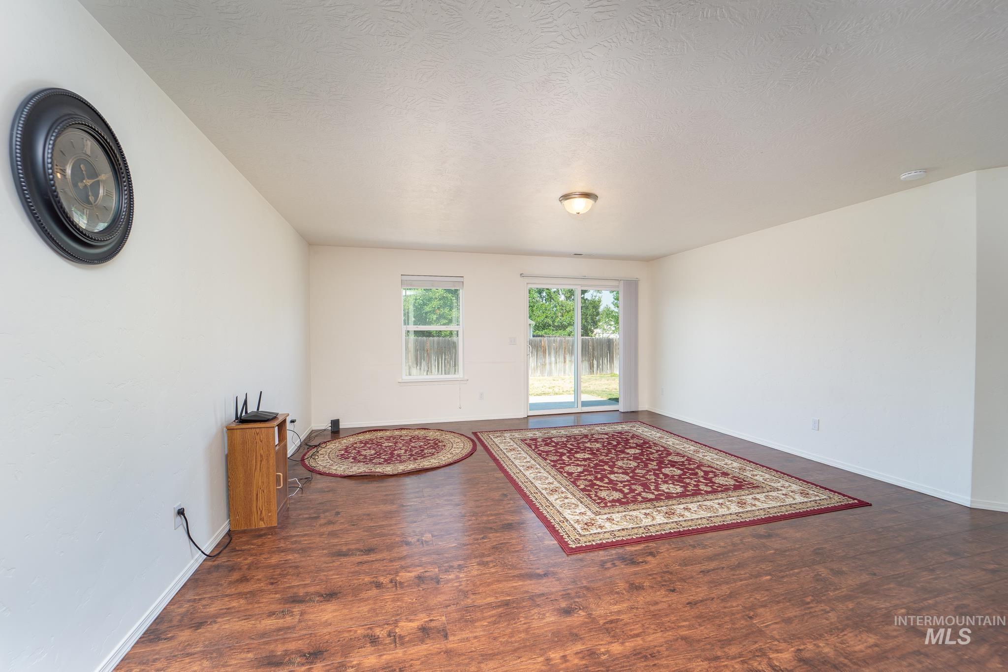 9574 W Stonewood Drive, Boise, Idaho 83709, 3 Bedrooms, 2 Bathrooms, Residential For Sale, Price $395,000, 98970983