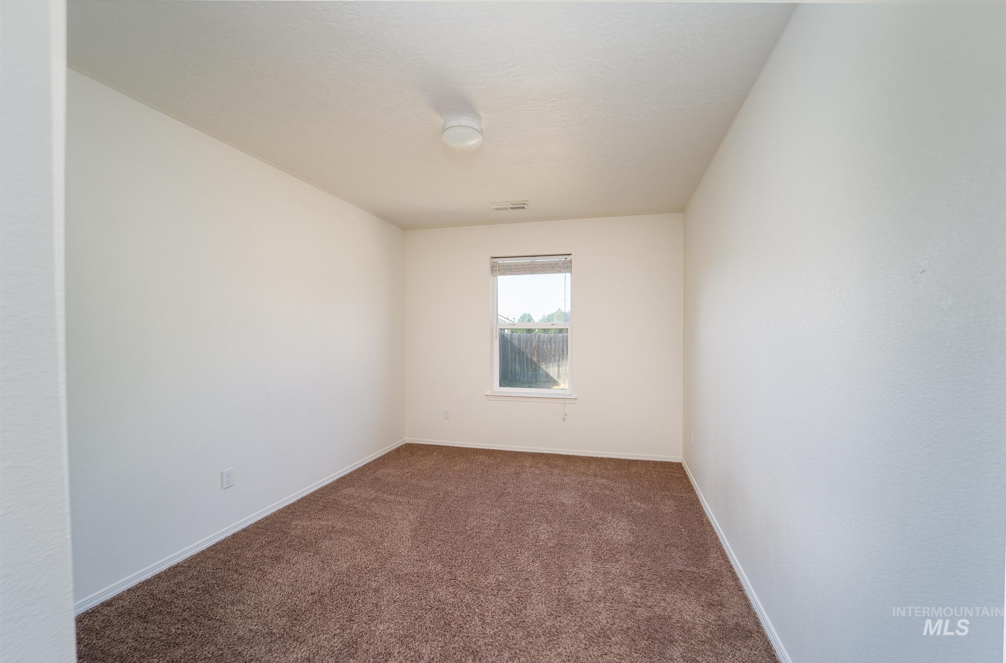 9574 W Stonewood Drive, Boise, Idaho 83709, 3 Bedrooms, 2 Bathrooms, Residential For Sale, Price $395,000, 98970983