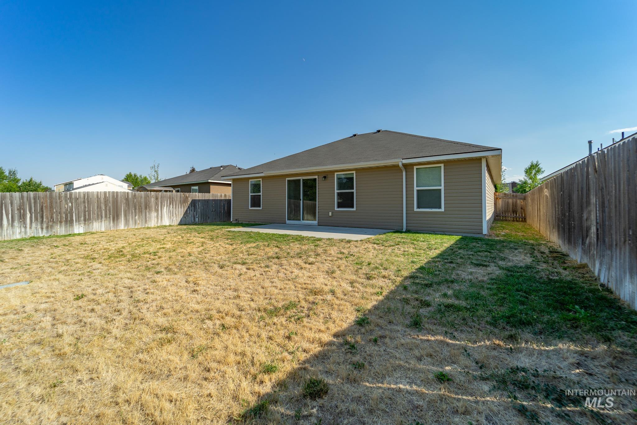 9574 W Stonewood Drive, Boise, Idaho 83709, 3 Bedrooms, 2 Bathrooms, Residential For Sale, Price $395,000, 98970983