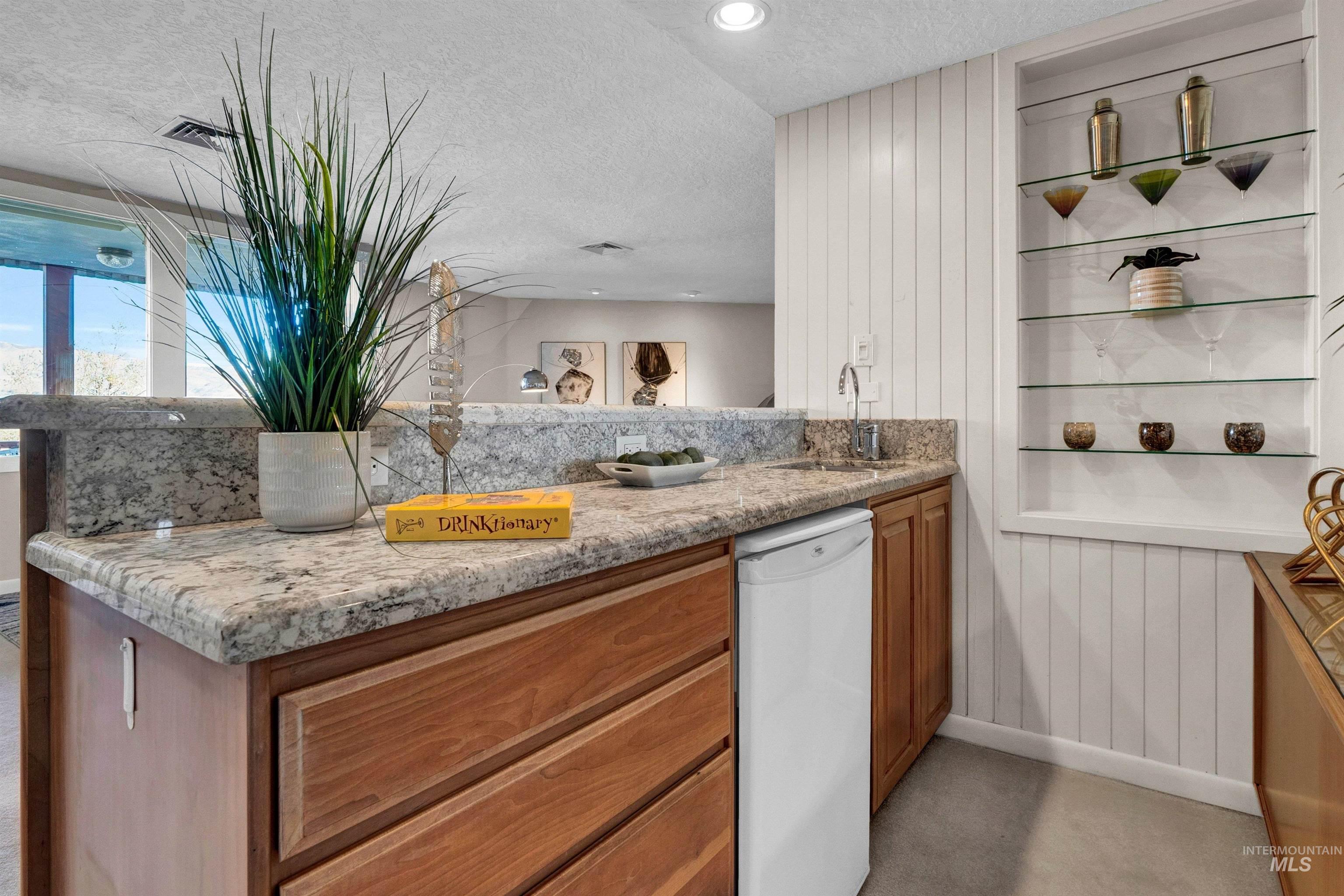 3701 W Crescent Rim Drive, Boise, Idaho 83706, 4 Bedrooms, 4 Bathrooms, Residential For Sale, Price $1,000,000, 98970985