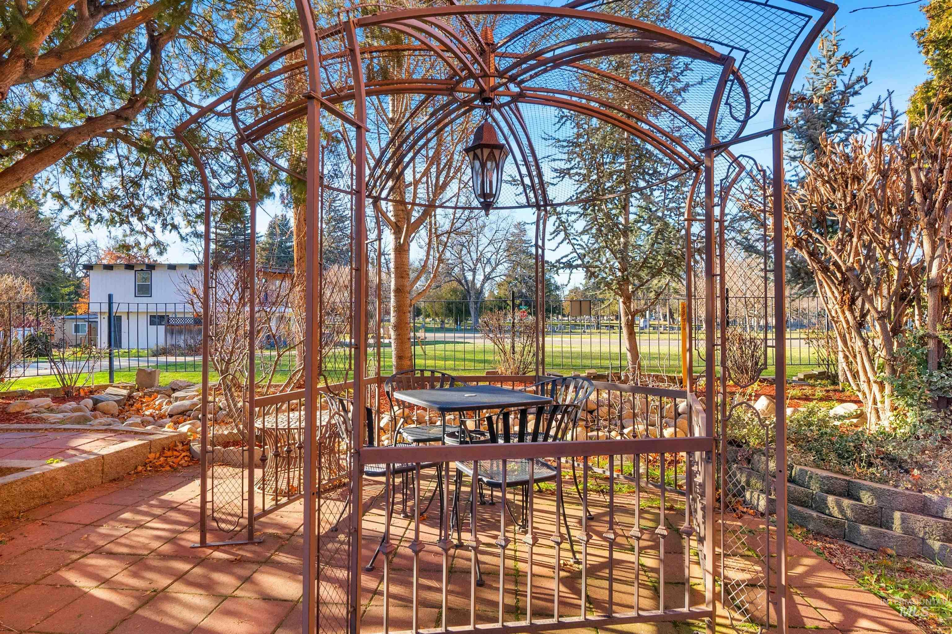 3701 W Crescent Rim Drive, Boise, Idaho 83706, 4 Bedrooms, 4 Bathrooms, Residential For Sale, Price $1,000,000, 98970985