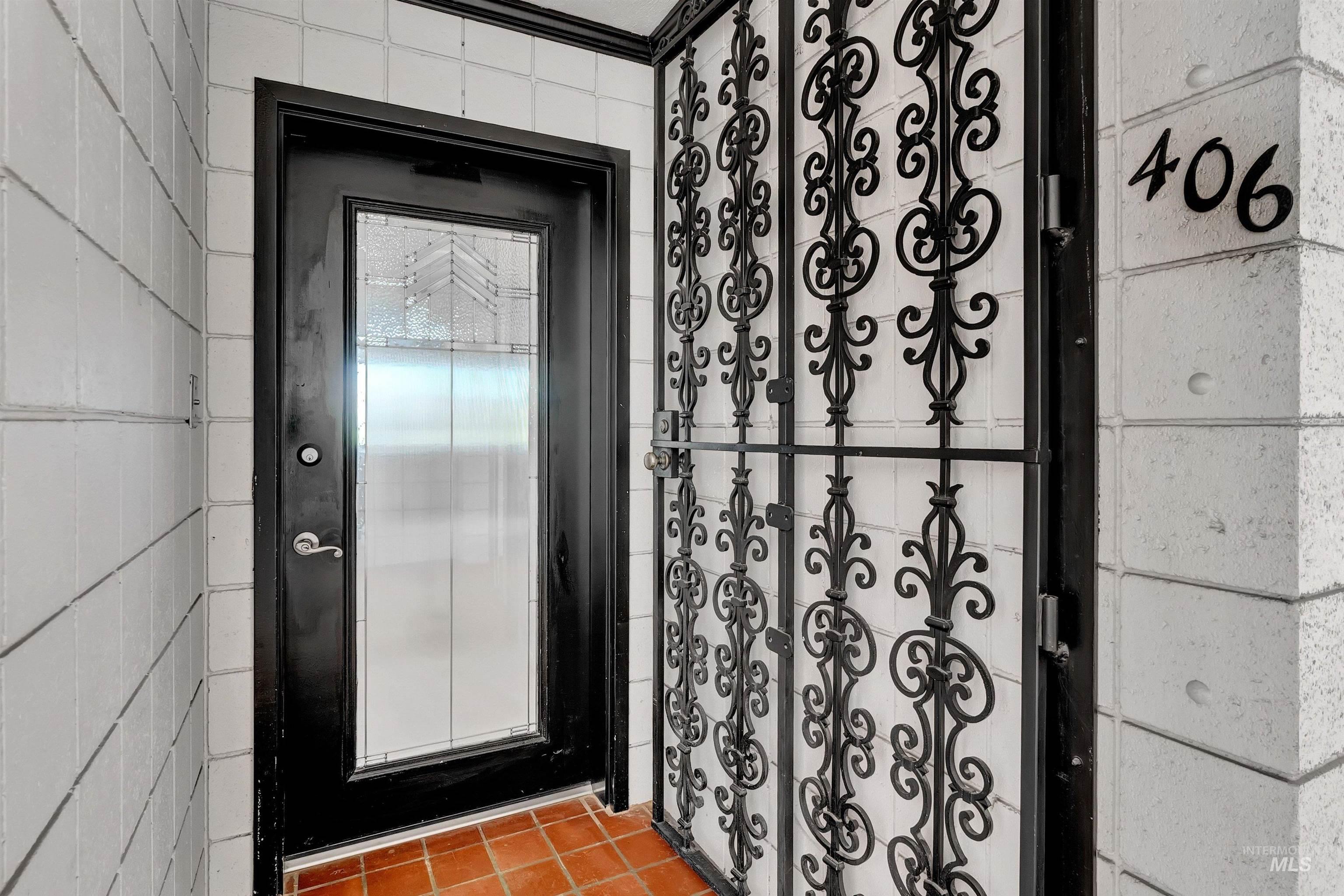 3701 W Crescent Rim Drive, Boise, Idaho 83706, 4 Bedrooms, 4 Bathrooms, Residential For Sale, Price $1,000,000, 98970985