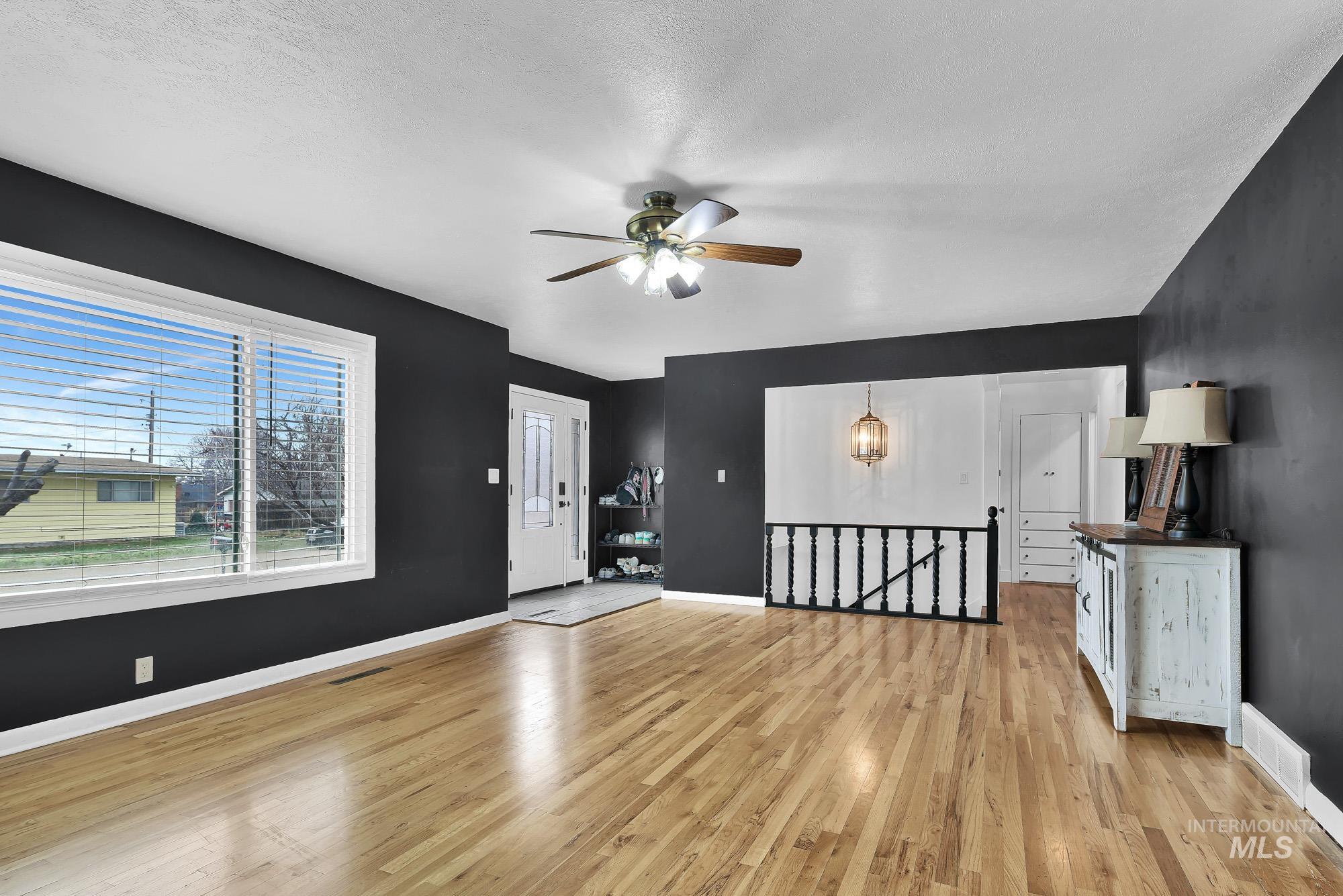 709 E Elm Ave, Parma, Idaho 83660, 4 Bedrooms, 3 Bathrooms, Residential For Sale, Price $535,000,MLS 98970987