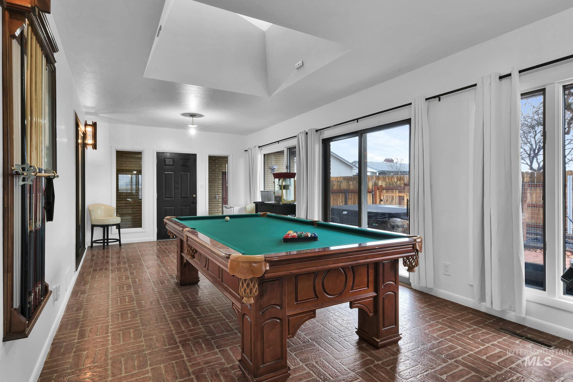 709 E Elm Ave, Parma, Idaho 83660, 4 Bedrooms, 3 Bathrooms, Residential For Sale, Price $535,000, 98970987