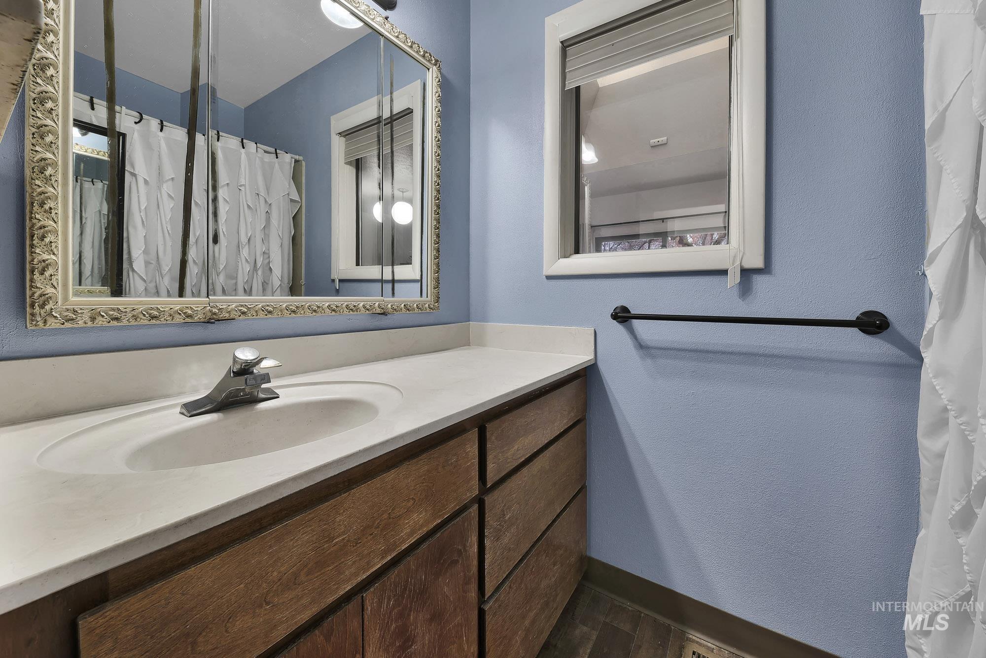 709 E Elm Ave, Parma, Idaho 83660, 4 Bedrooms, 3 Bathrooms, Residential For Sale, Price $535,000, 98970987