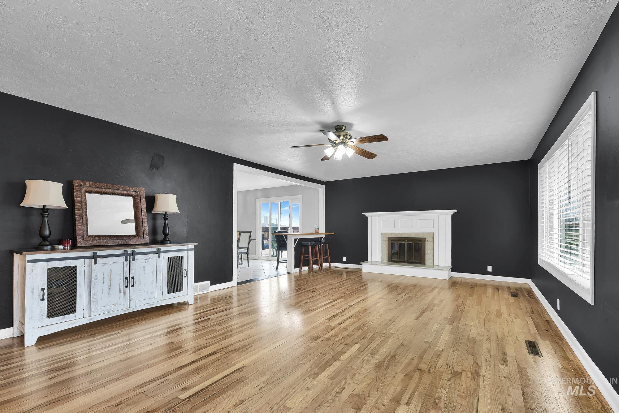 709 E Elm Ave, Parma, Idaho 83660, 4 Bedrooms, 3 Bathrooms, Residential For Sale, Price $535,000, 98970987