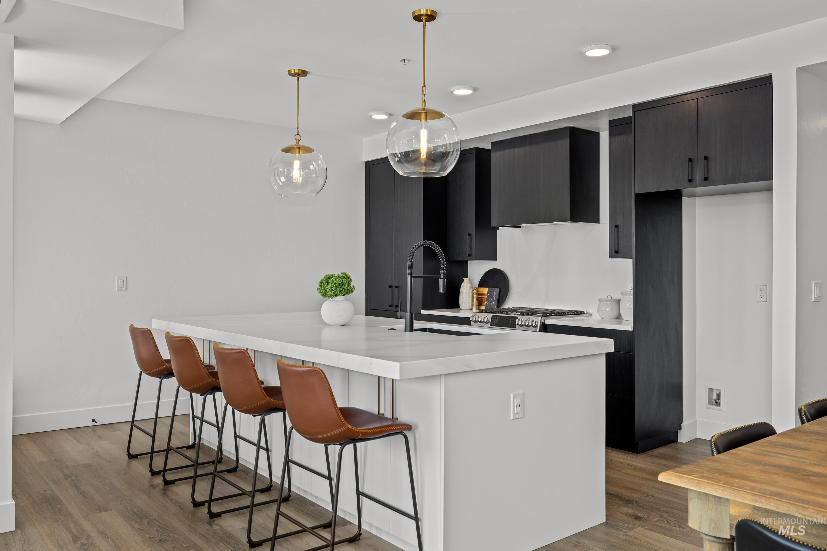 1620 W Bannock St, Boise, Idaho 83702, 2 Bedrooms, 2 Bathrooms, Residential For Sale, Price $614,900,MLS 98970988