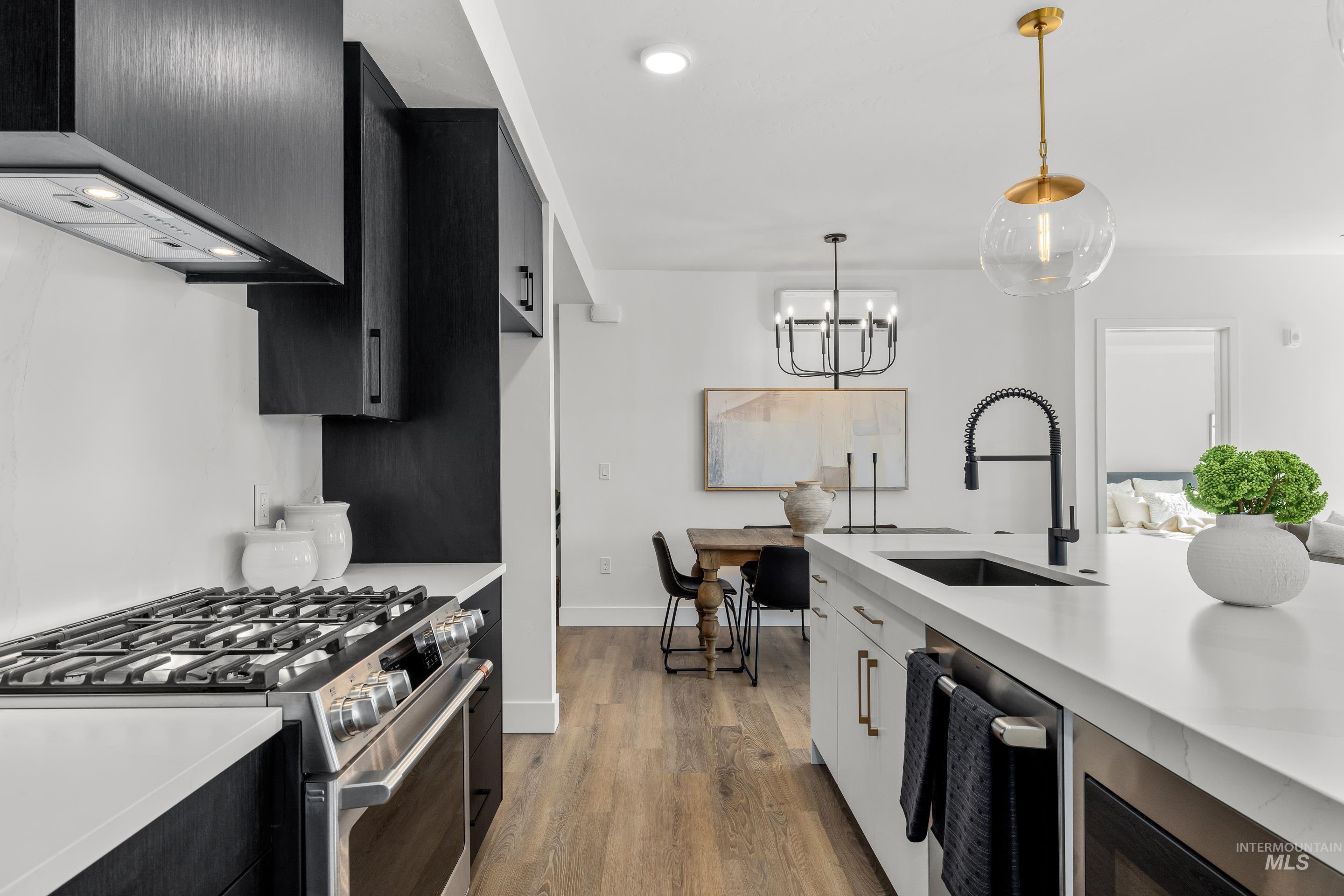 1620 W Bannock St, Boise, Idaho 83702, 2 Bedrooms, 2 Bathrooms, Residential For Sale, Price $629,900, 98970988